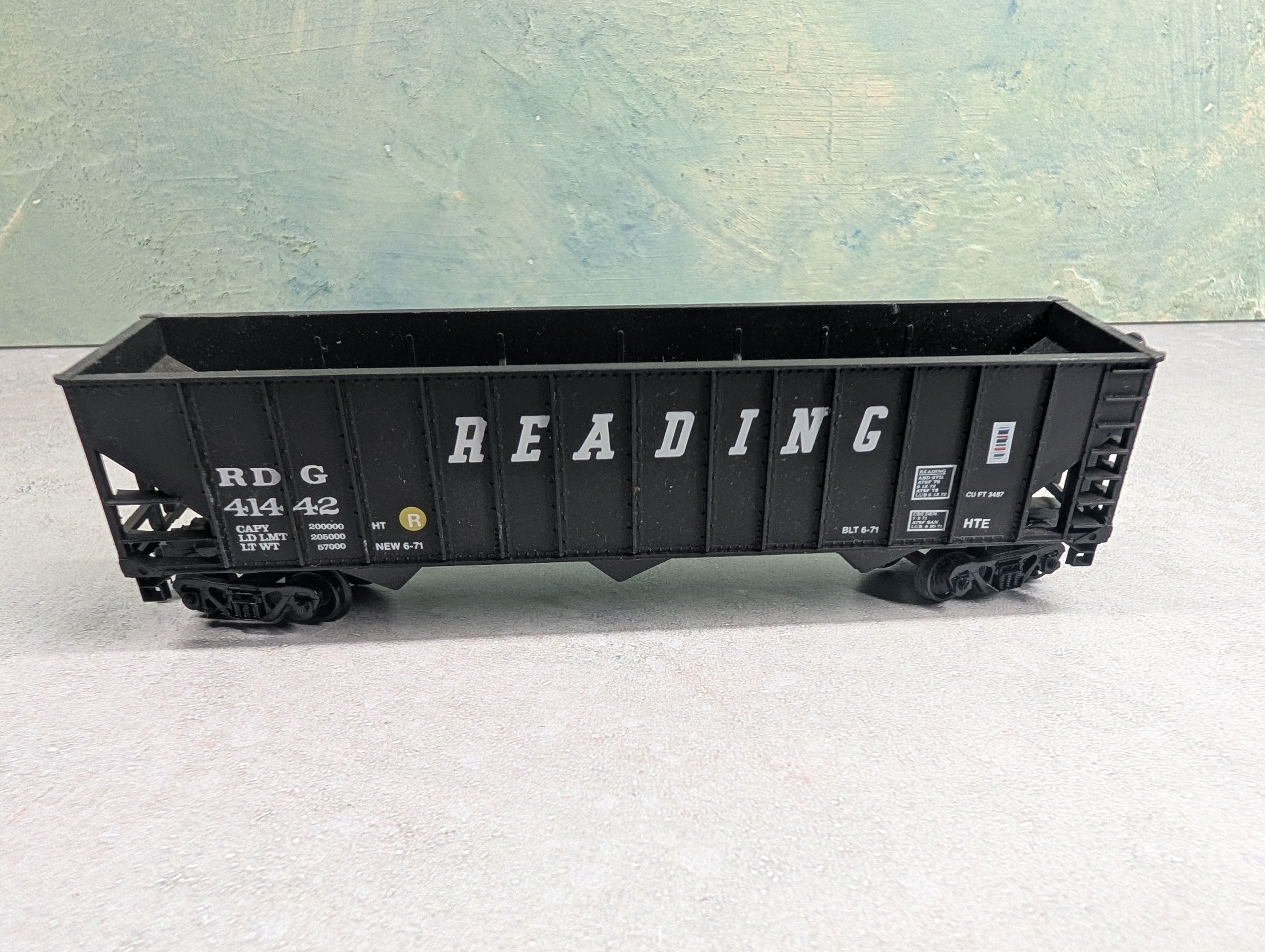 USED HO Scale Open Hopper Reading RDG #41442