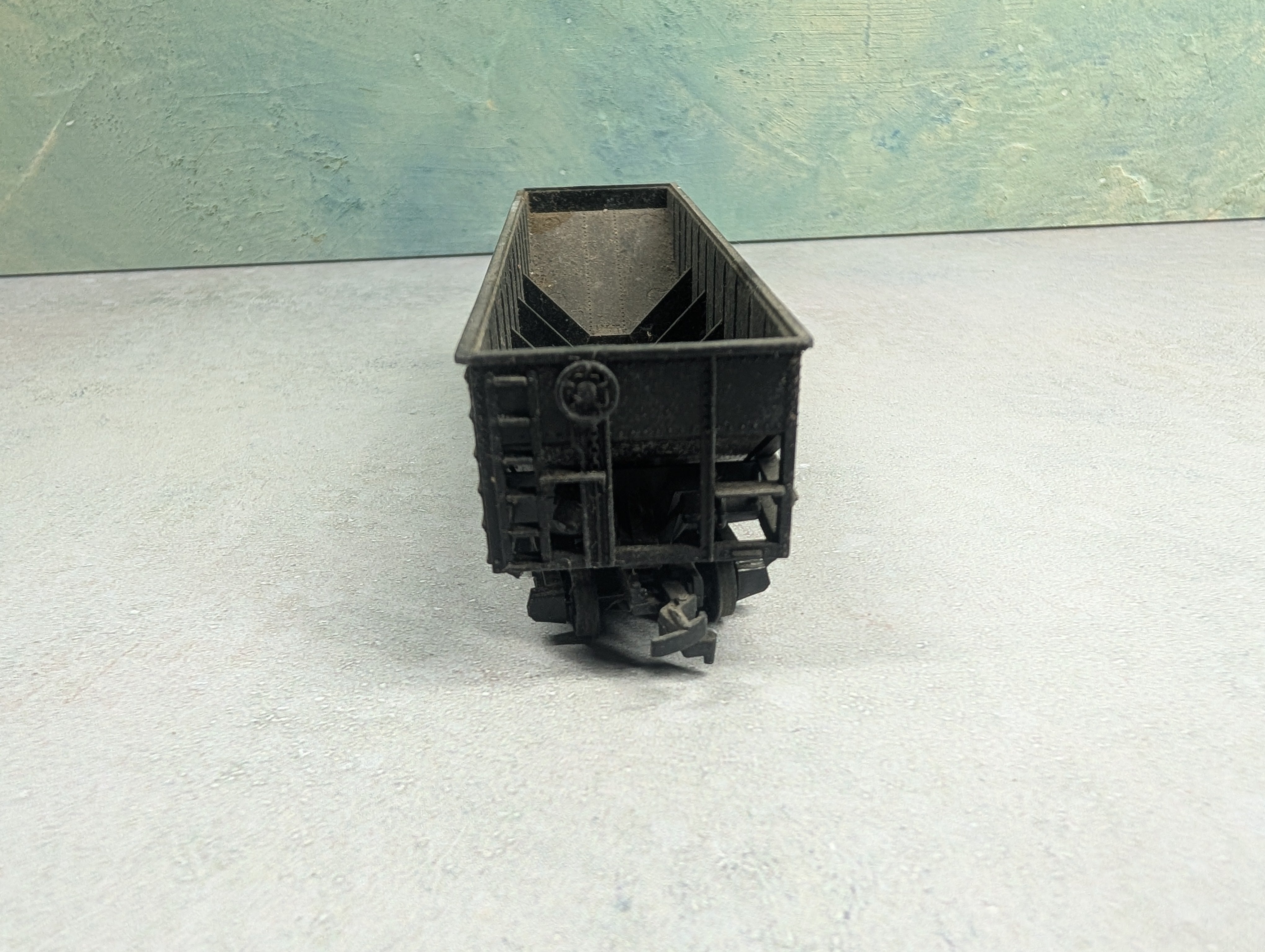 USED Tyco HO Scale Open Hopper Reading RDG #87556 Rough