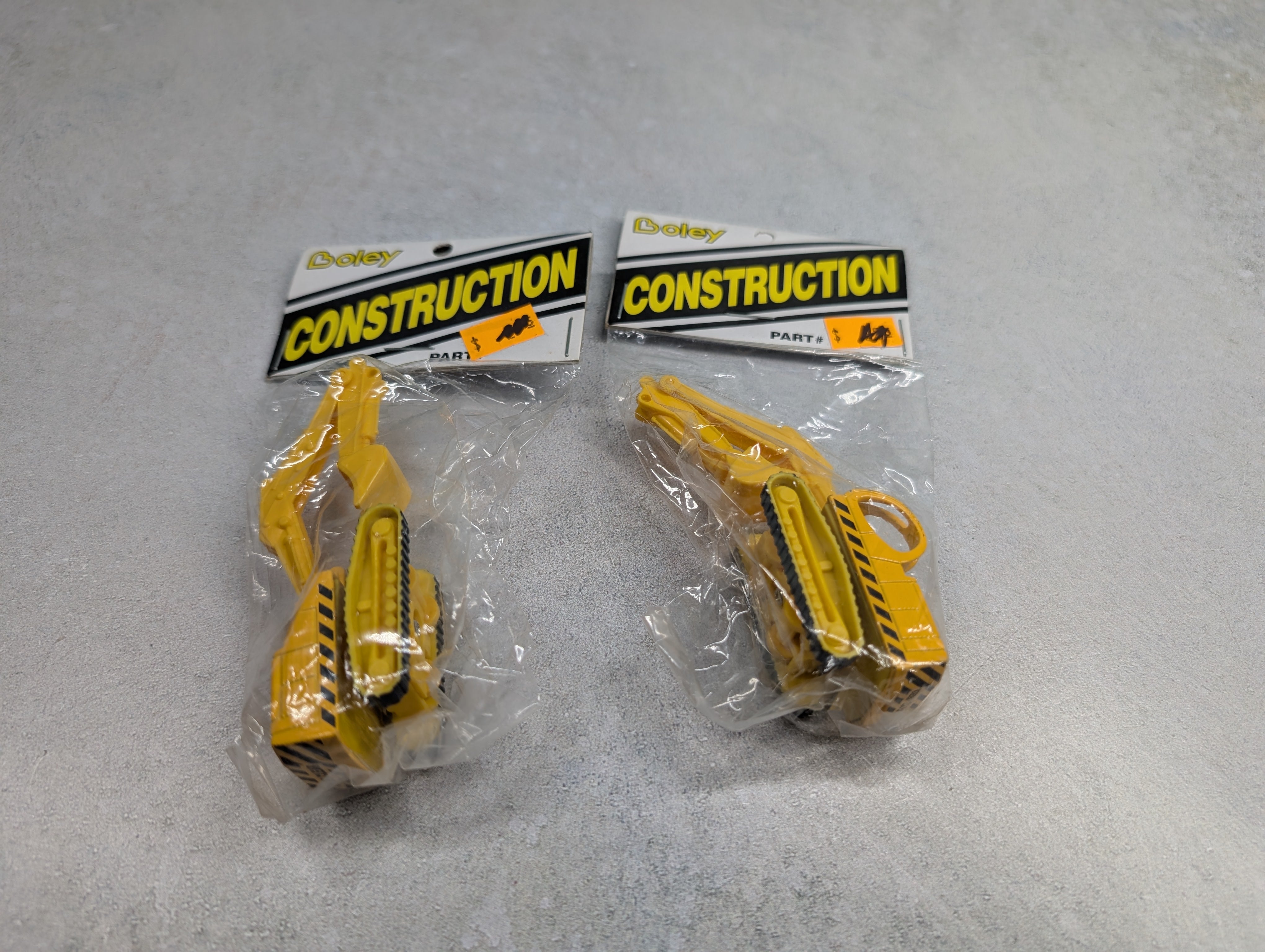 Boley 38200 HO Scale Construction Vehicle (2 pcs)