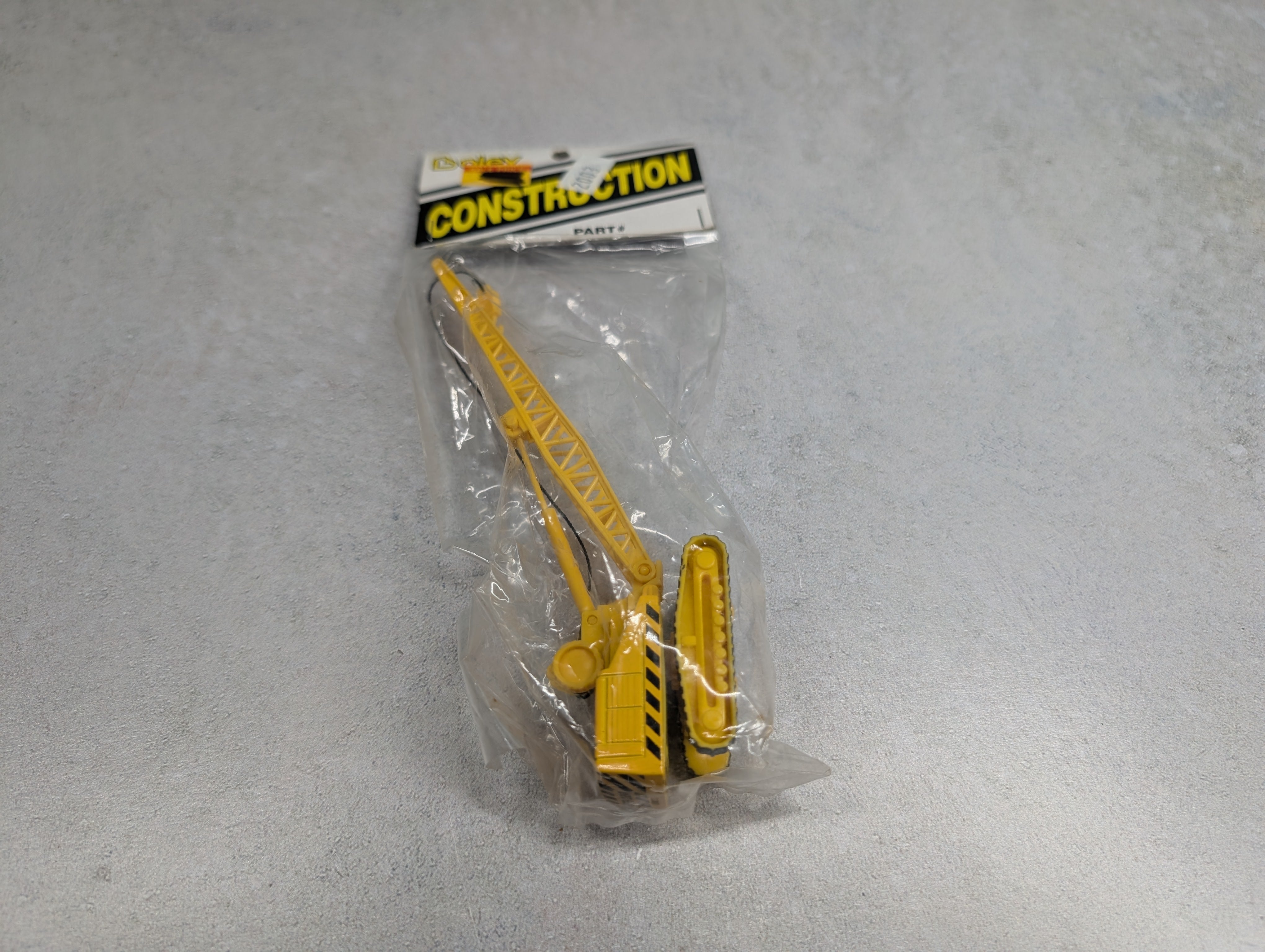 Boley 2003 HO Scale Yellow Crane Construction Vehicle