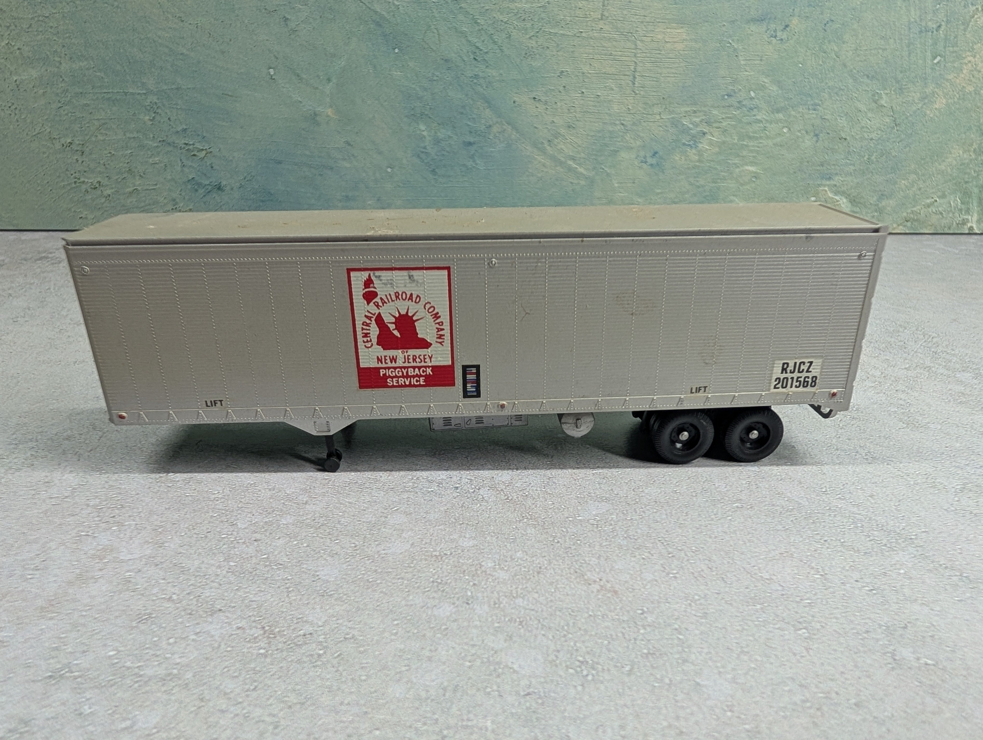 USED HO Scale 40' Trailer Central Railroad of New Jersey RJCZ #201568