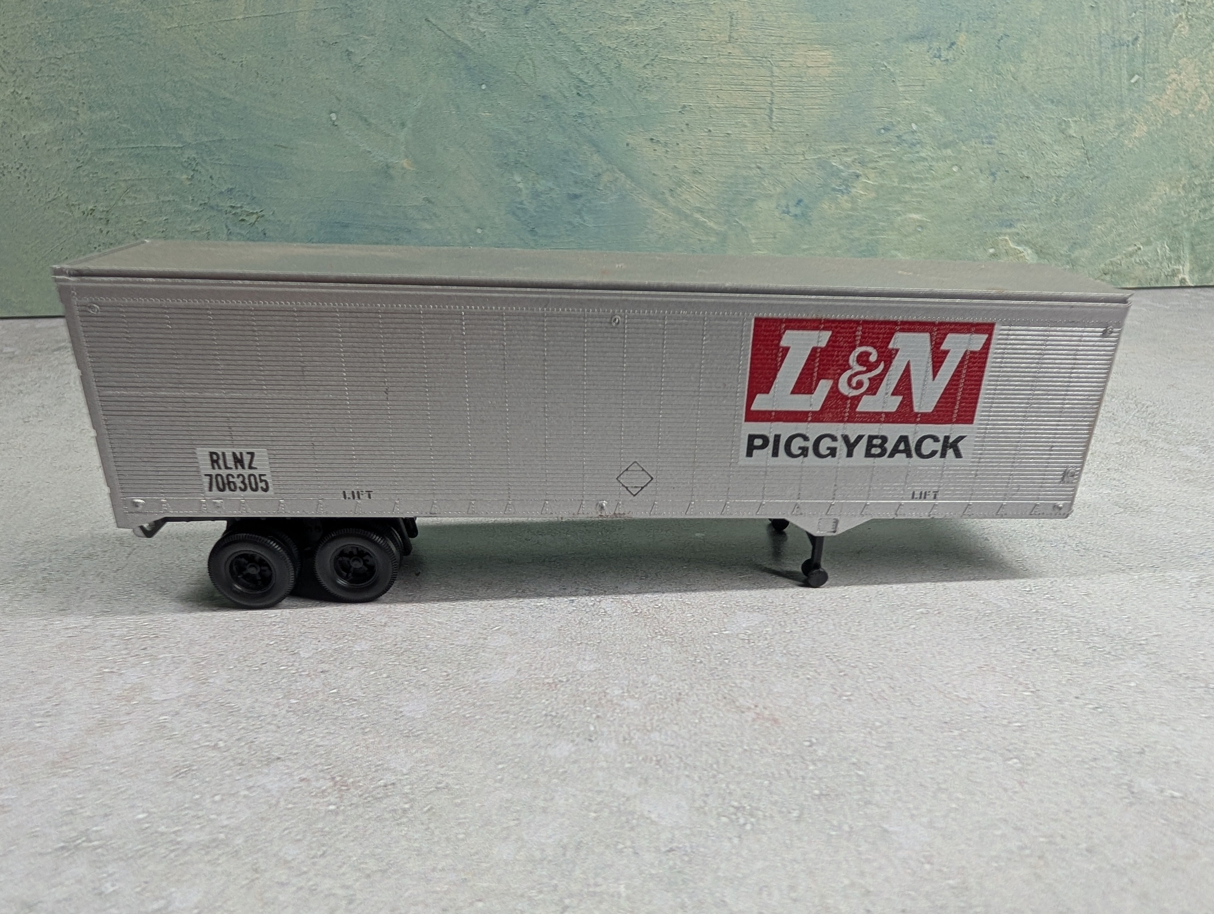 USED HO Scale 40' Trailer Louisville & Nashville RLNZ #706305