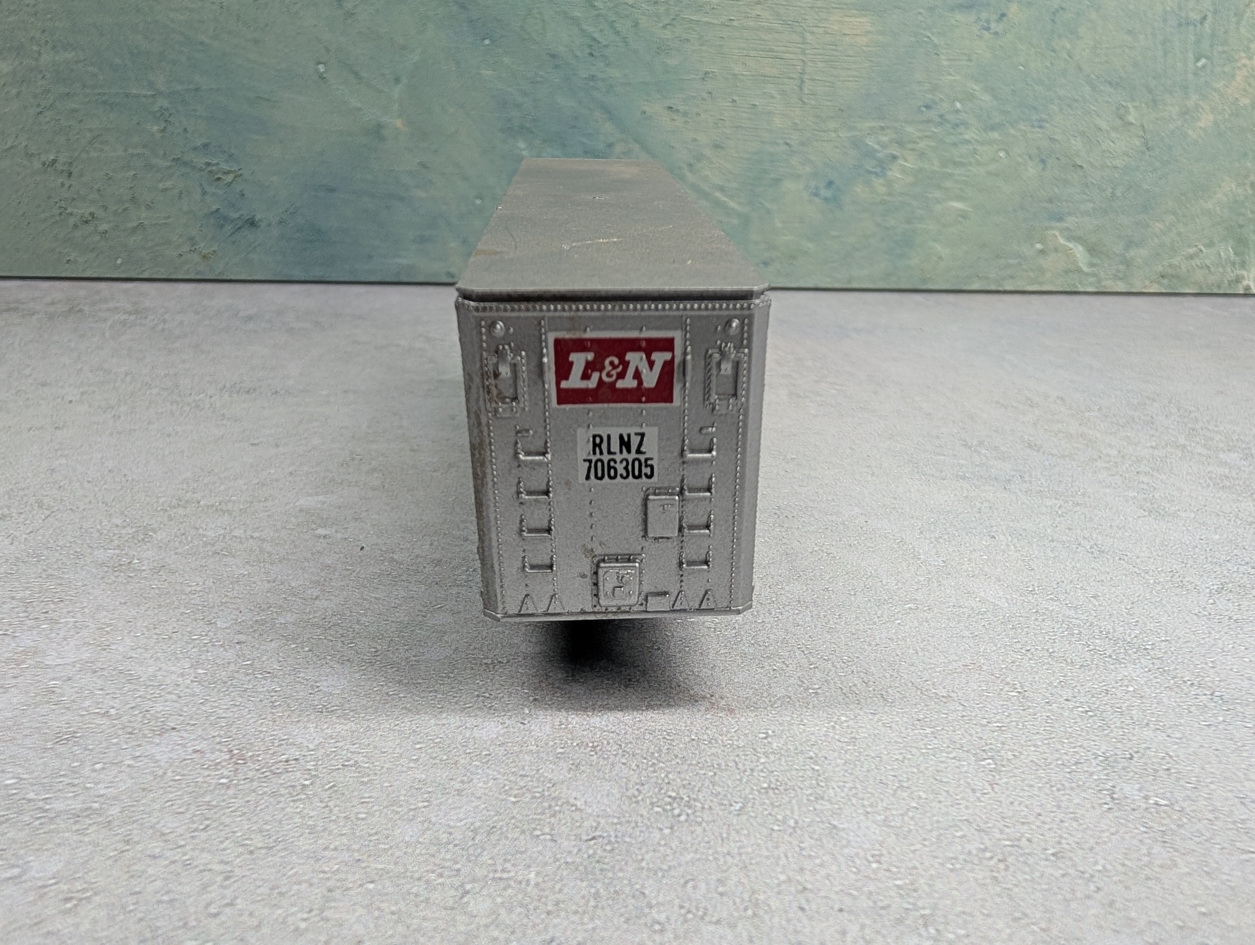 USED HO Scale 40' Trailer Louisville & Nashville RLNZ #706305