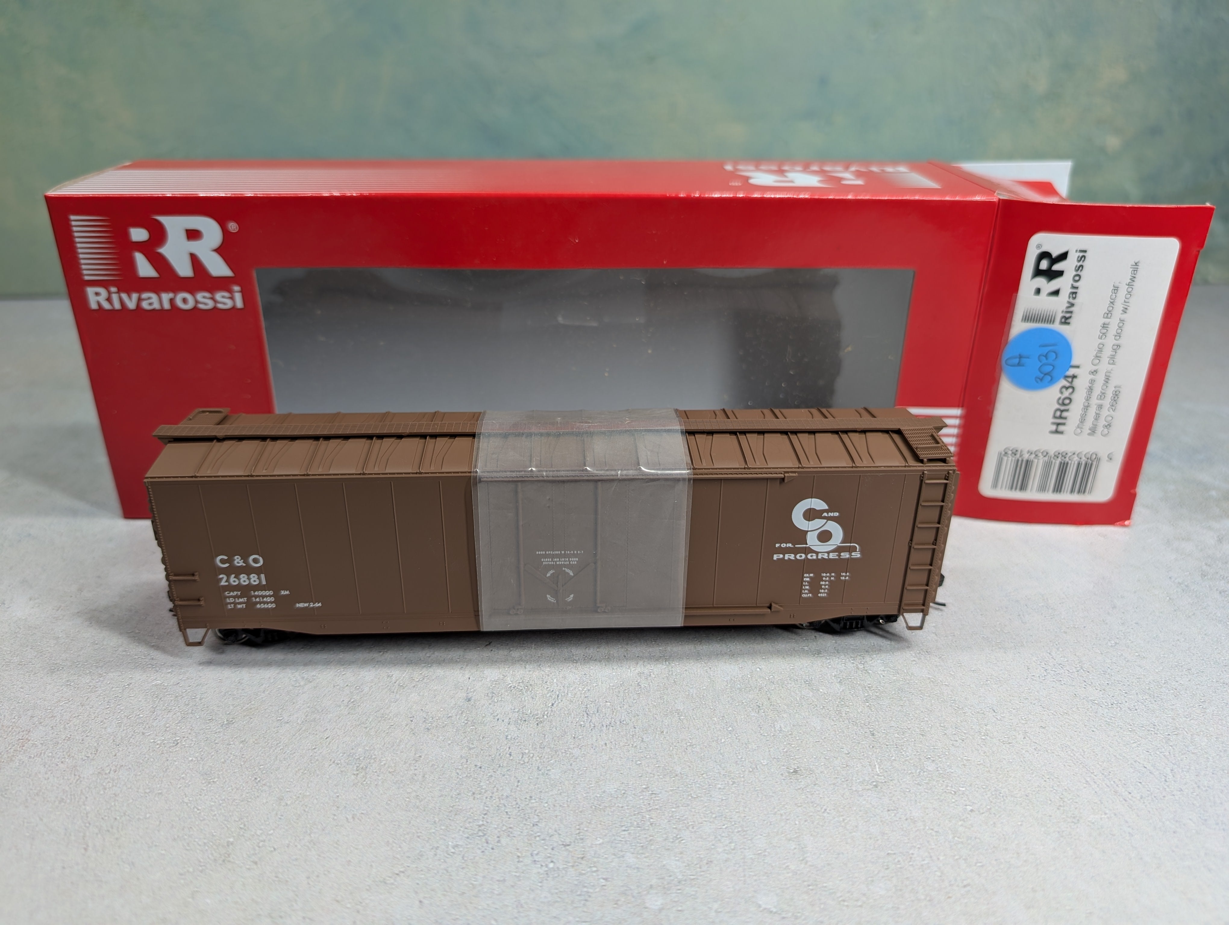 Rivarossi HR6341 HO Scale Reading 50' Box Car w/ Roofwalk Chesapeake and Ohio C&O #26881