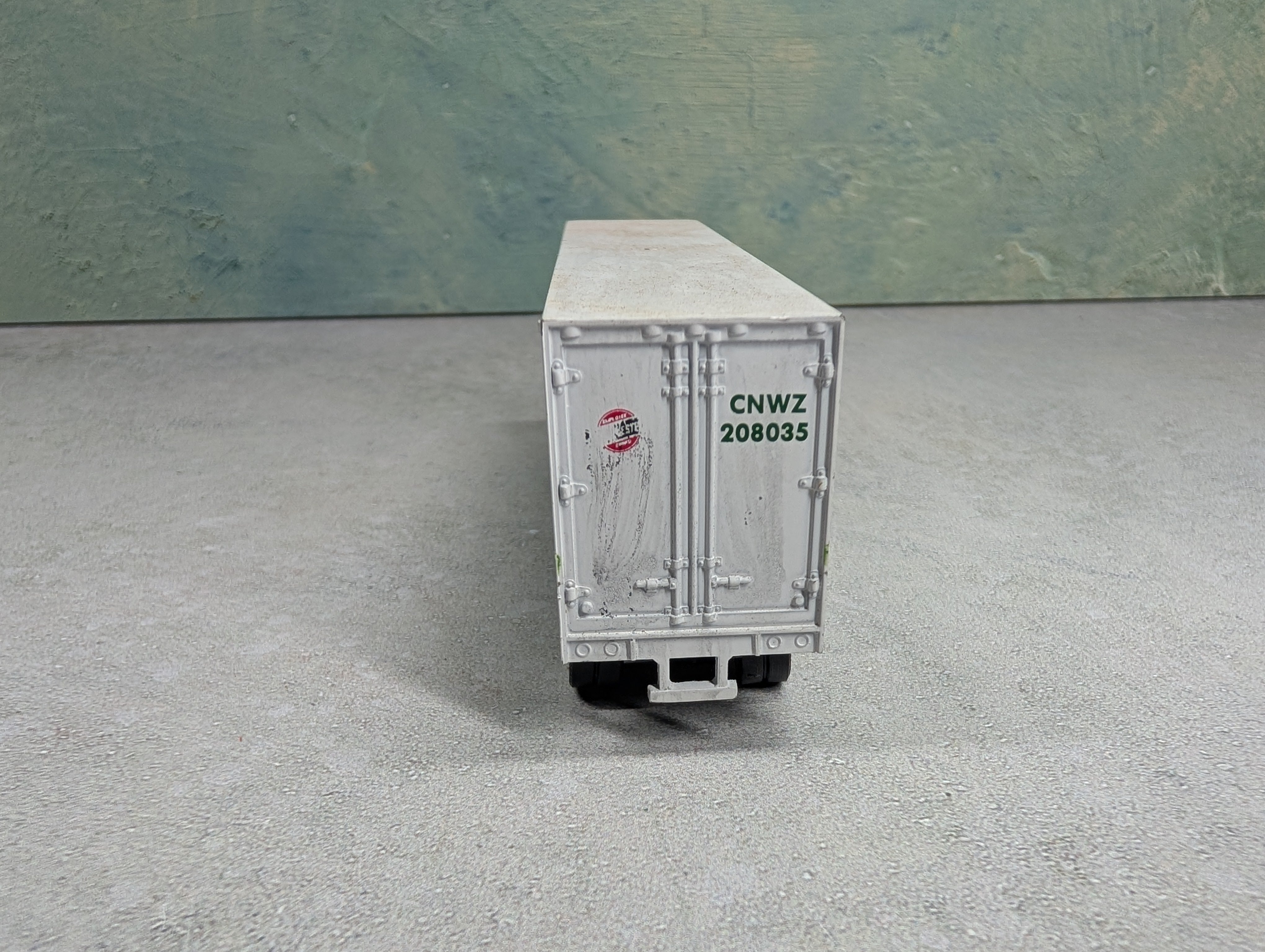 USED Walthers HO Scale 40' Trailer Chicago & North Western CNWZ #208035 Falcon Service