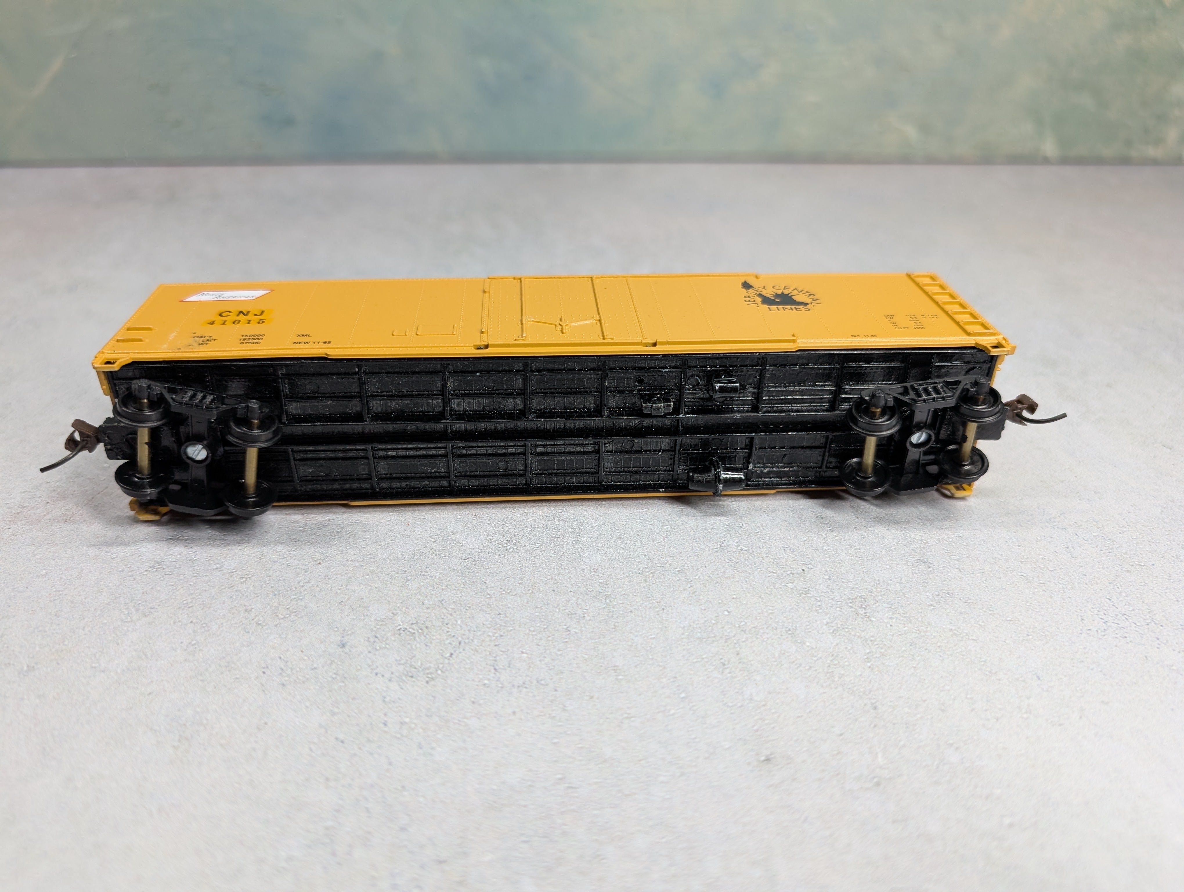 USED Roundhouse HO Scale 50' Box Car Jersey Central Lines CNJ #41015