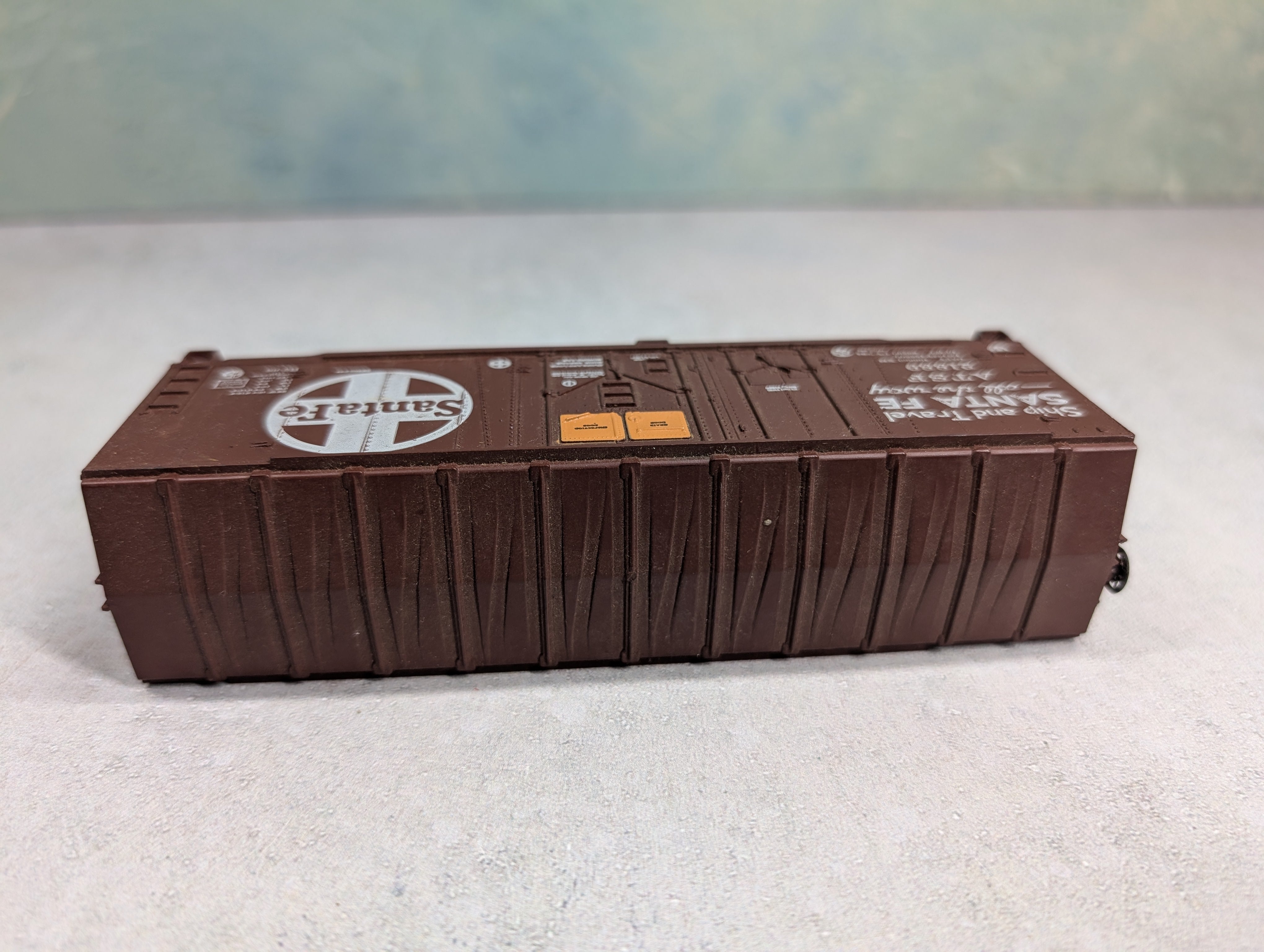 USED Athearn HO Scale 40' Box Car Santa Fe ATSF #21889