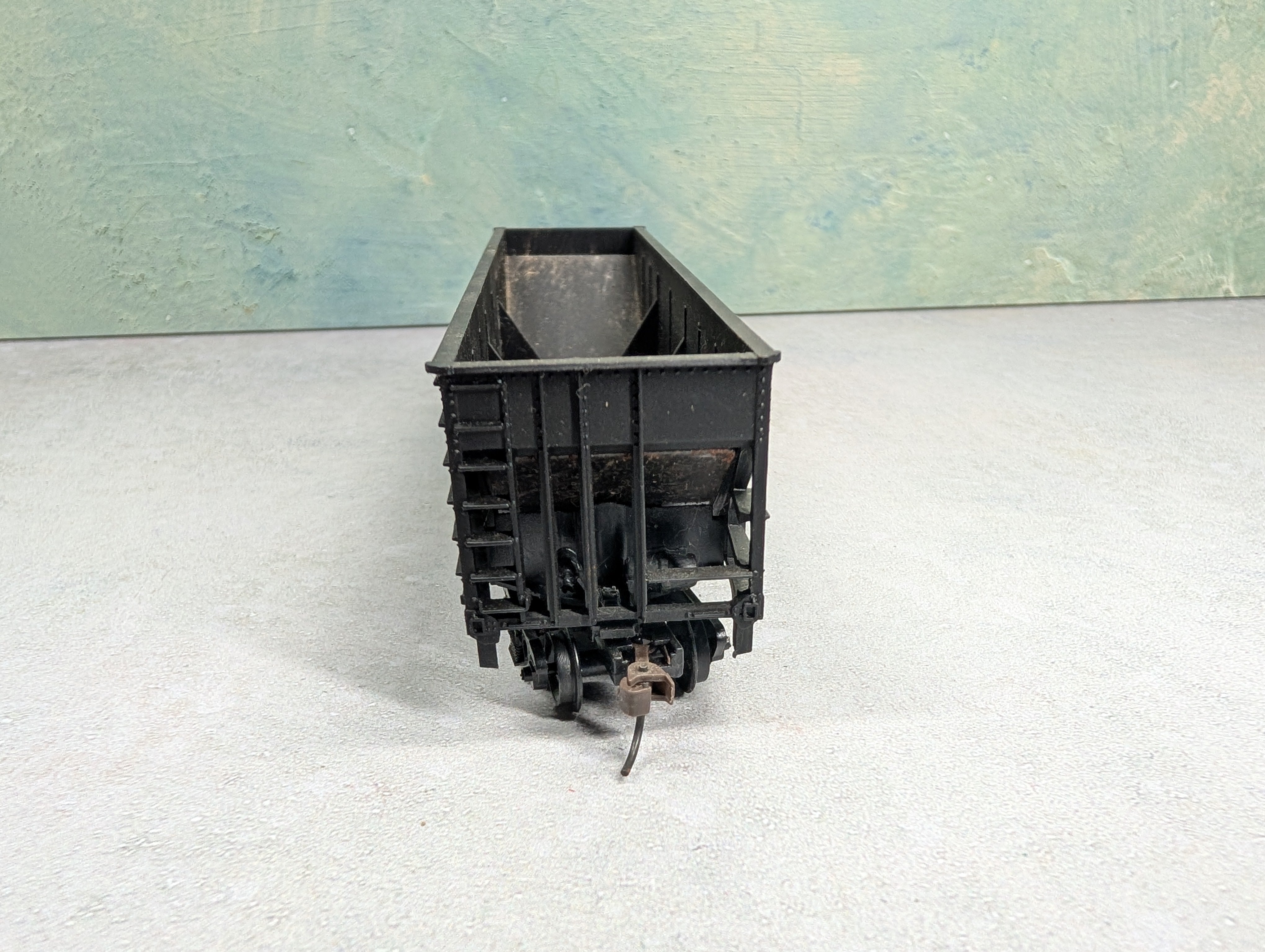 USED HO Scale 3 Bay Open Hopper Reading RDG #484329