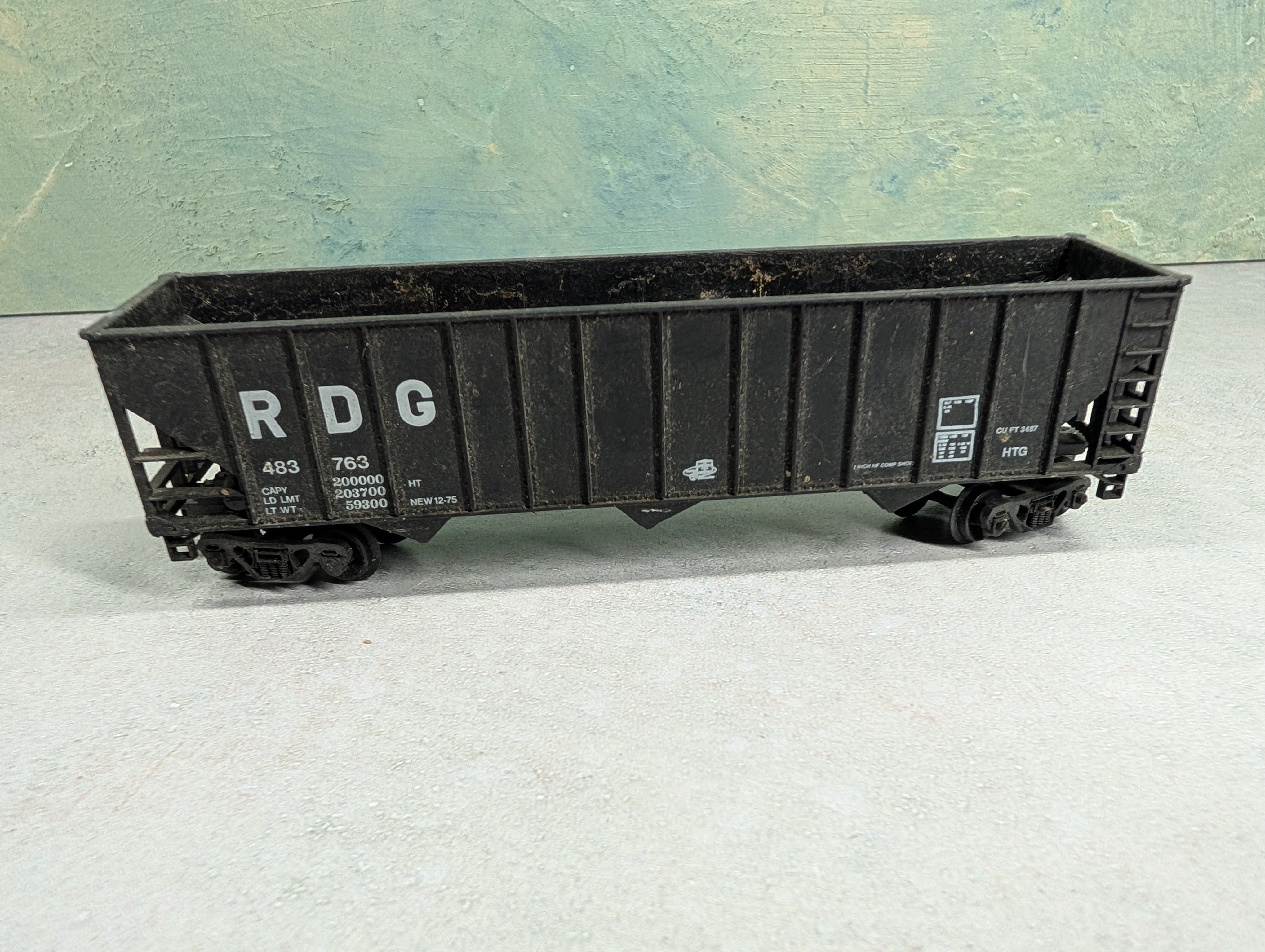 USED HO Scale 3 Bay Open Hopper Reading RDG #483763