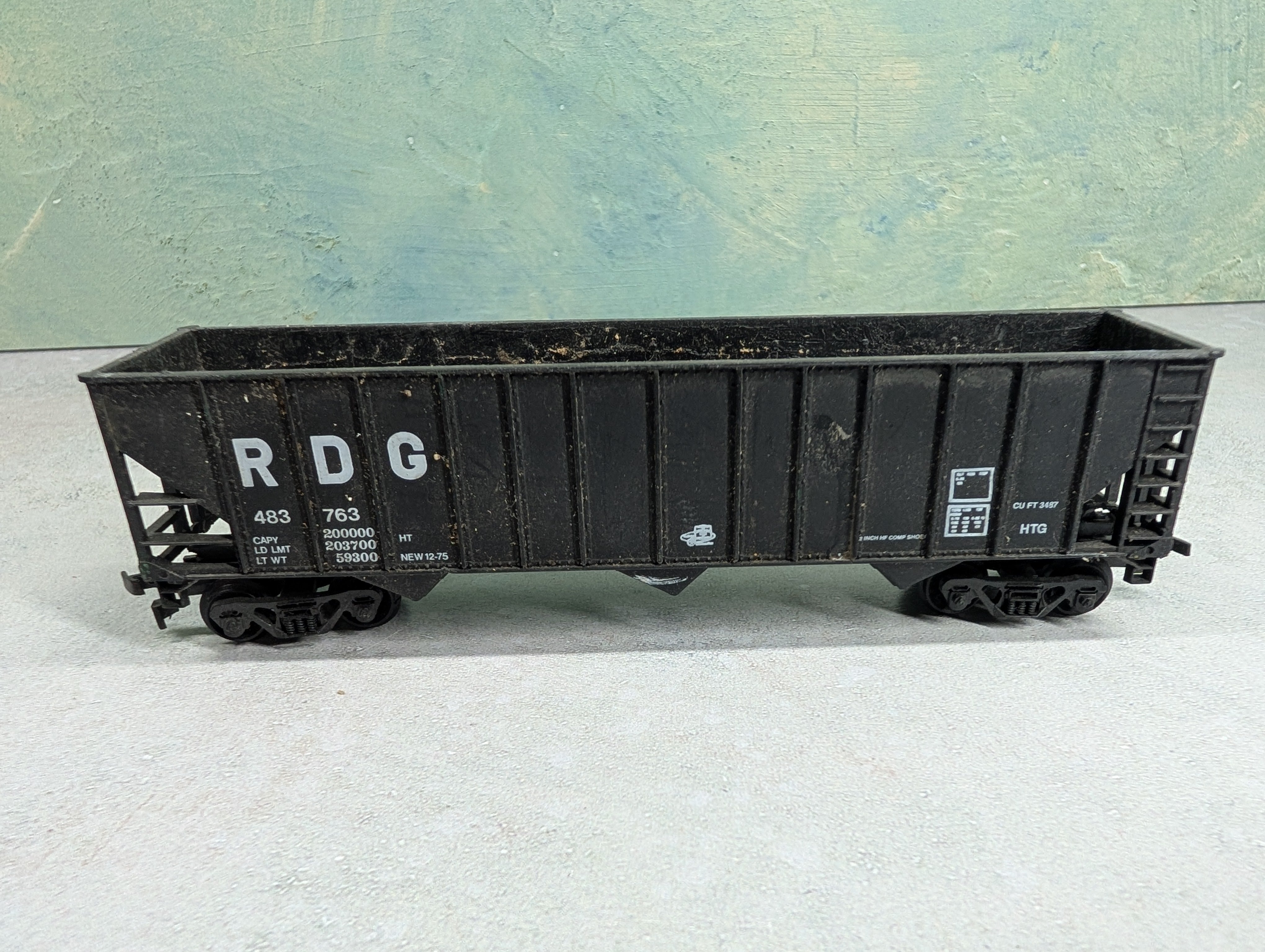 USED HO Scale 3 Bay Open Hopper Reading RDG #483763