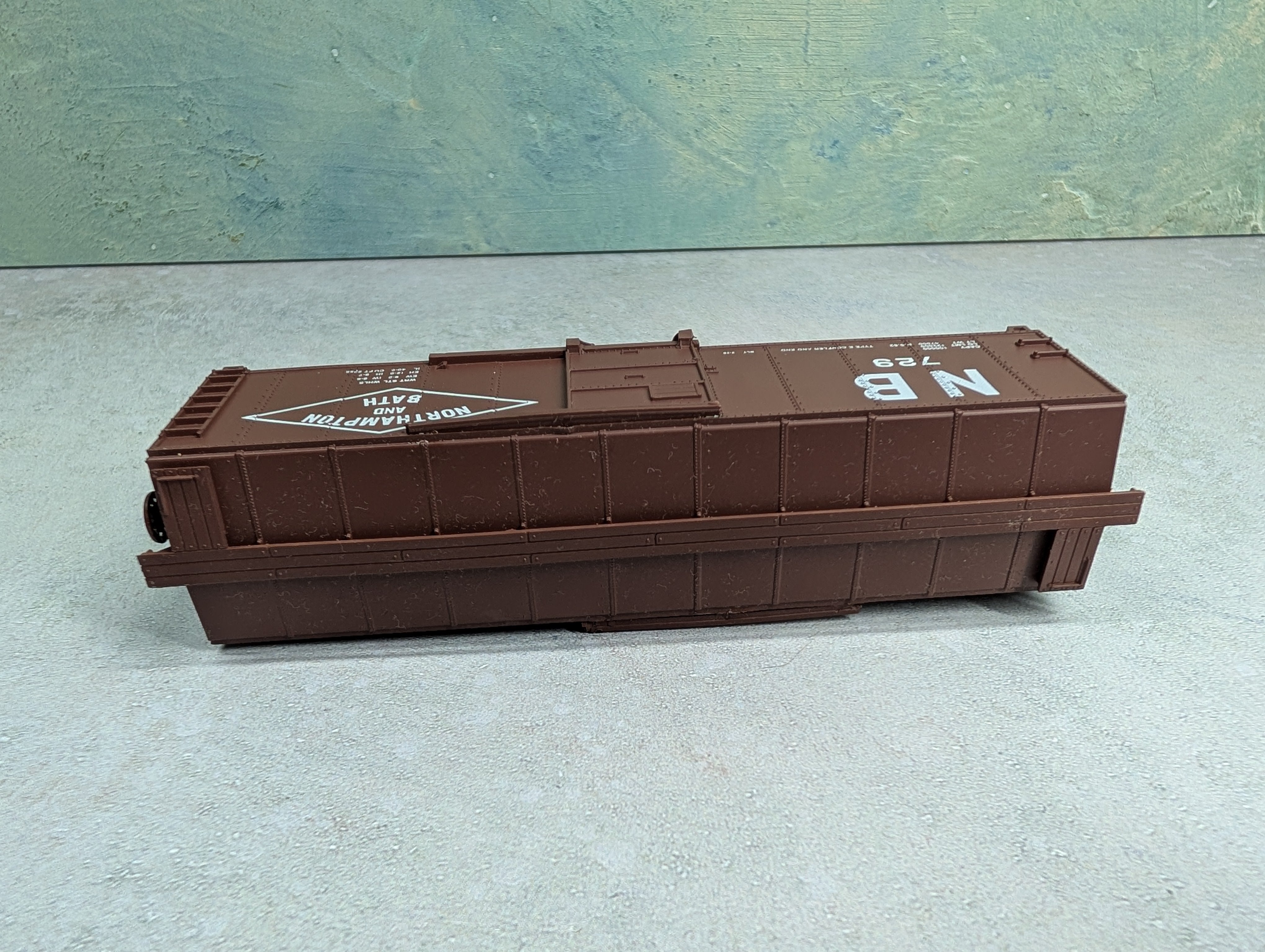 USED Walthers HO Scale 40' Box Car Northampton and Bath NB #729