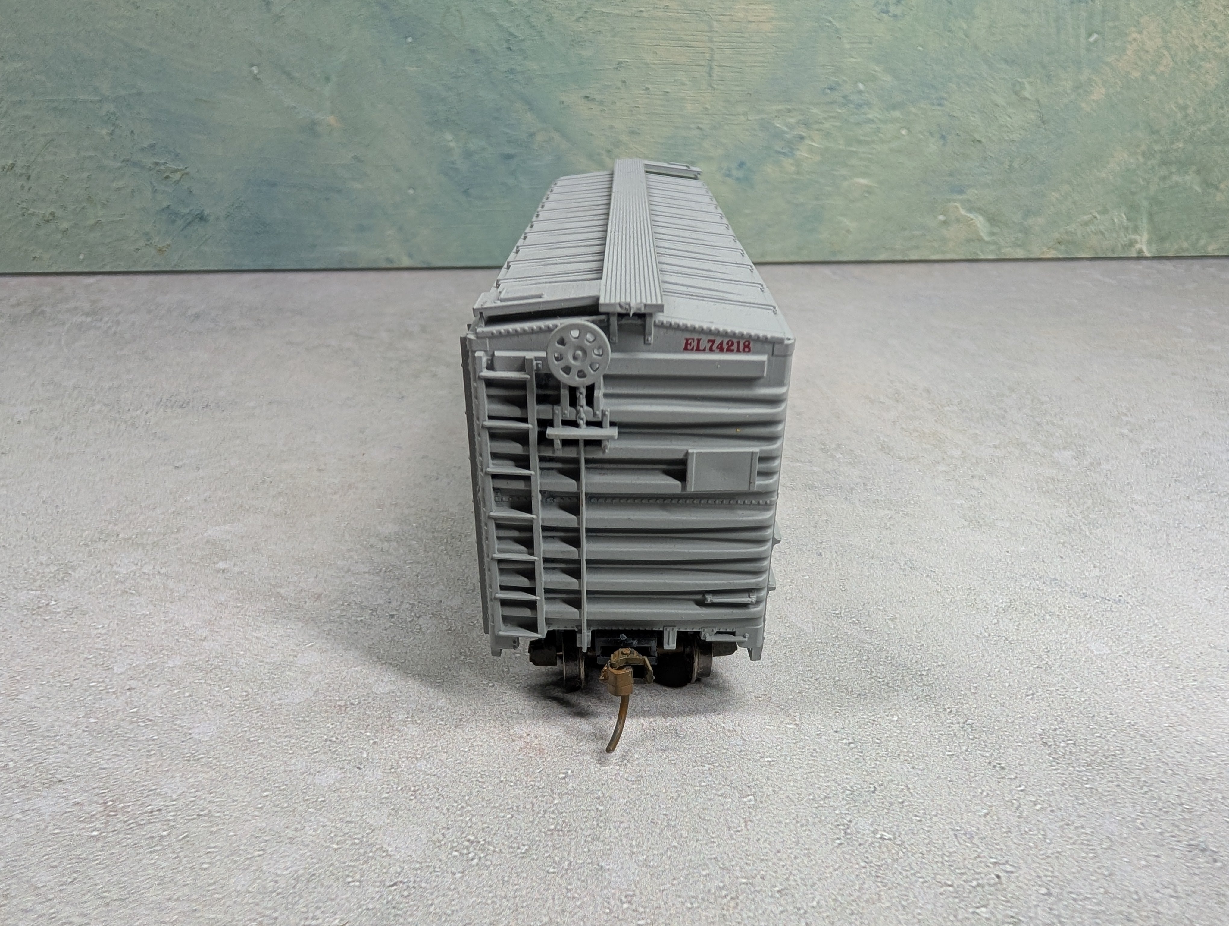 USED Accurail HO Scale 40' Box Car Erie Lackawanna EL #74218