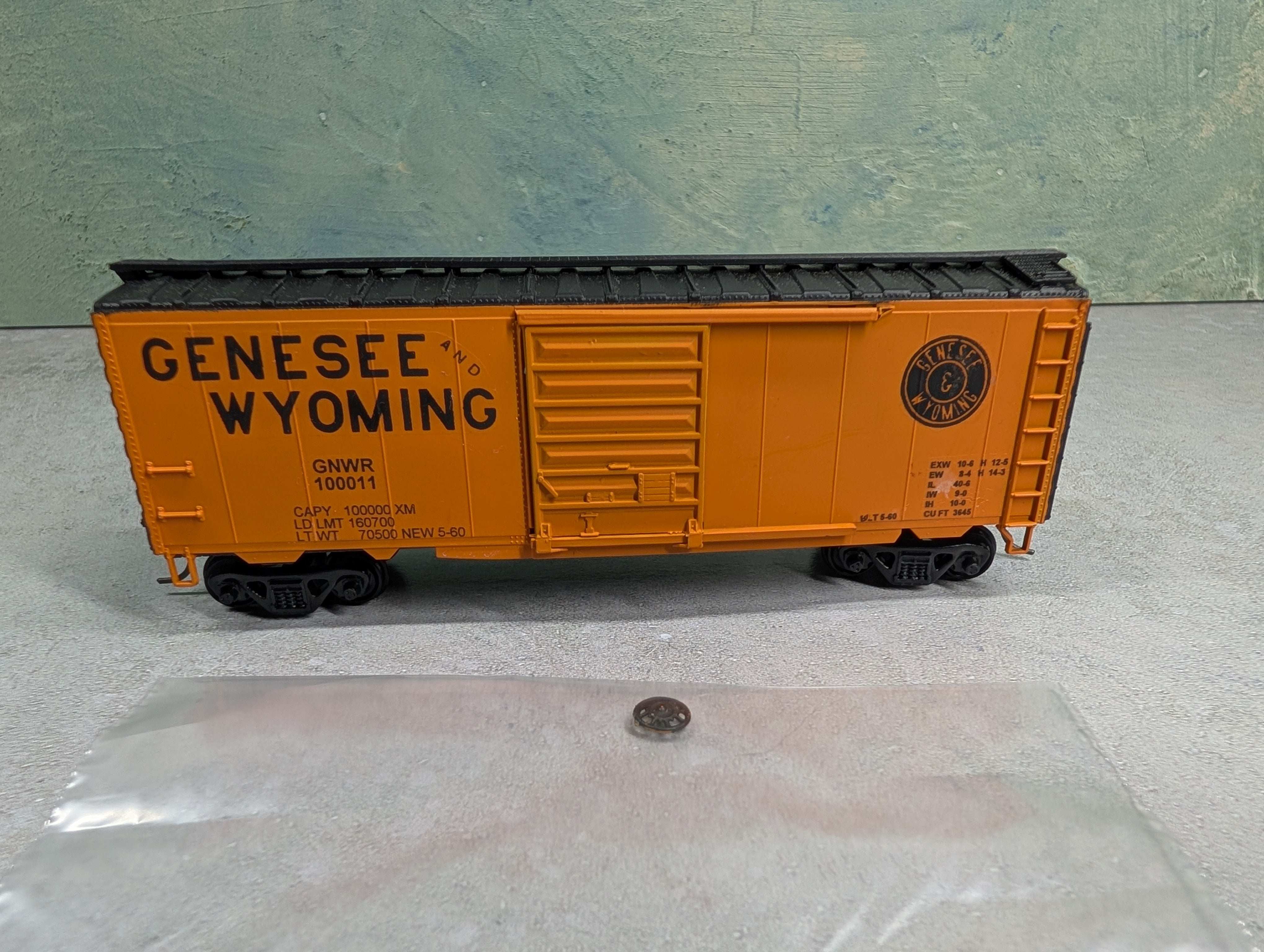 USED HO Scale 40' Box Car Genesee and Wyoming Railroad GNWR #100011 Decal
