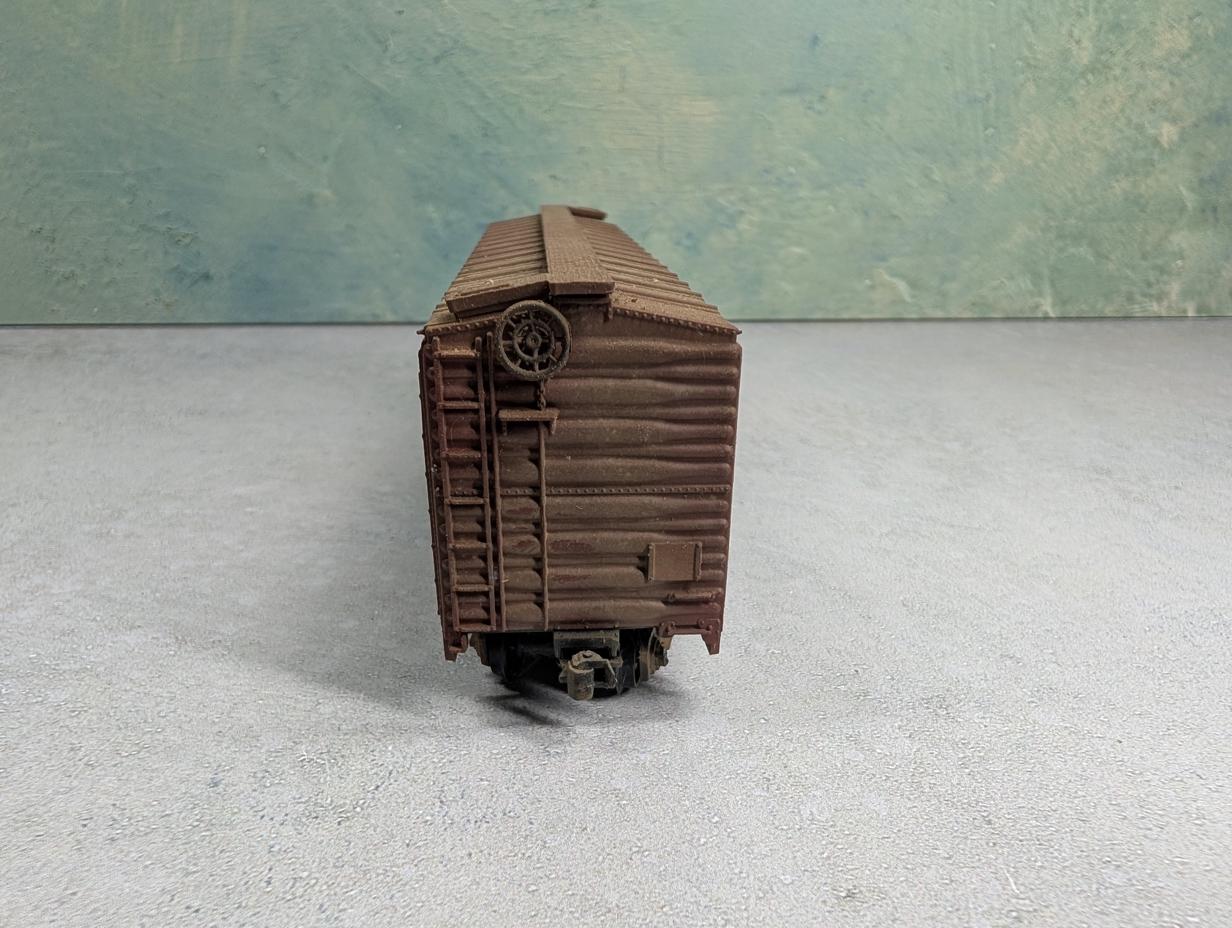 USED Roundhouse HO Scale 50' Box Car Erie Lackawanna EL #66250 Weathered