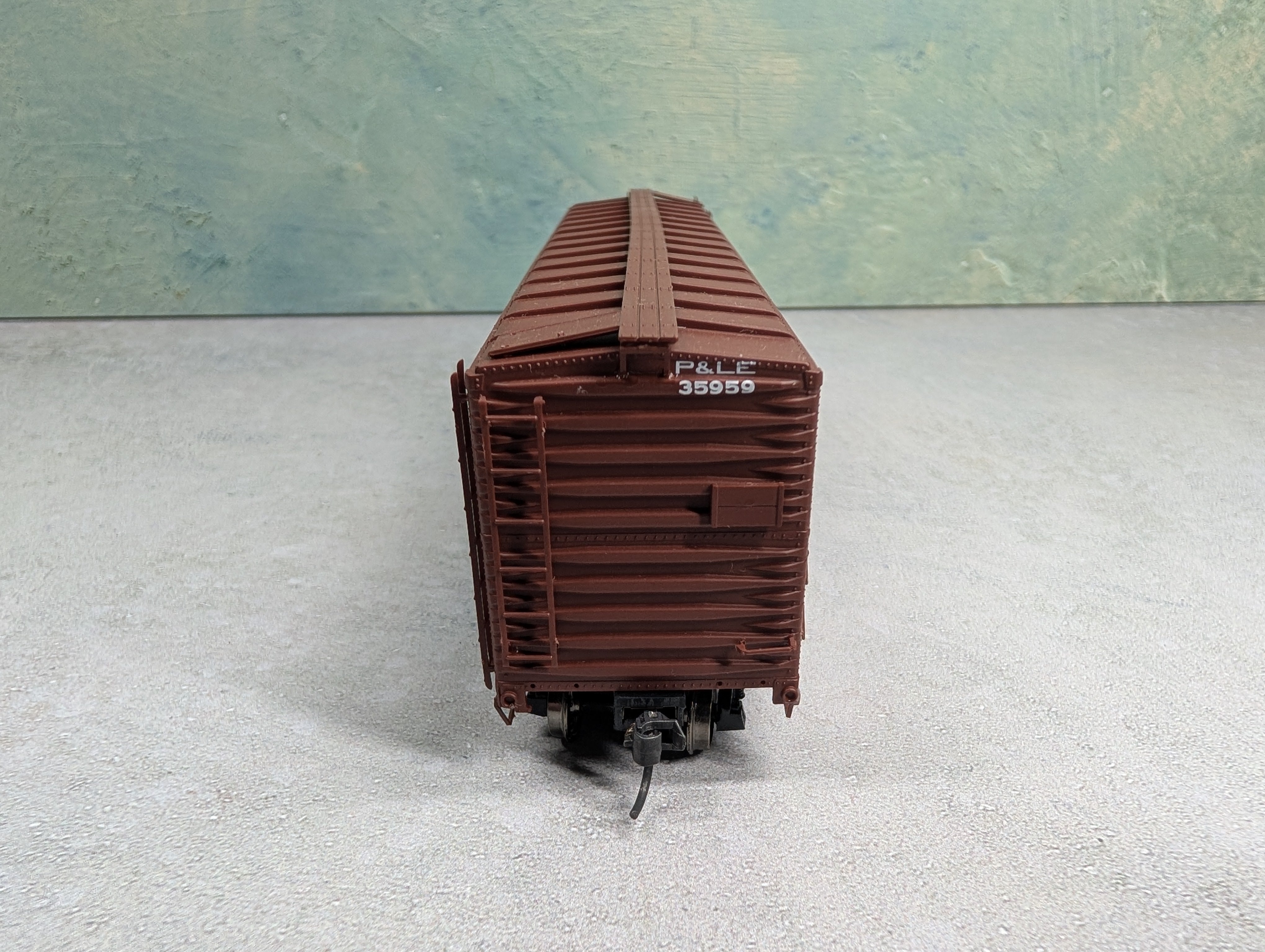 USED Life-Like HO Scale Proto 2000 - 50' Box Car Pittsburgh & Lake Erie P&LE #35959