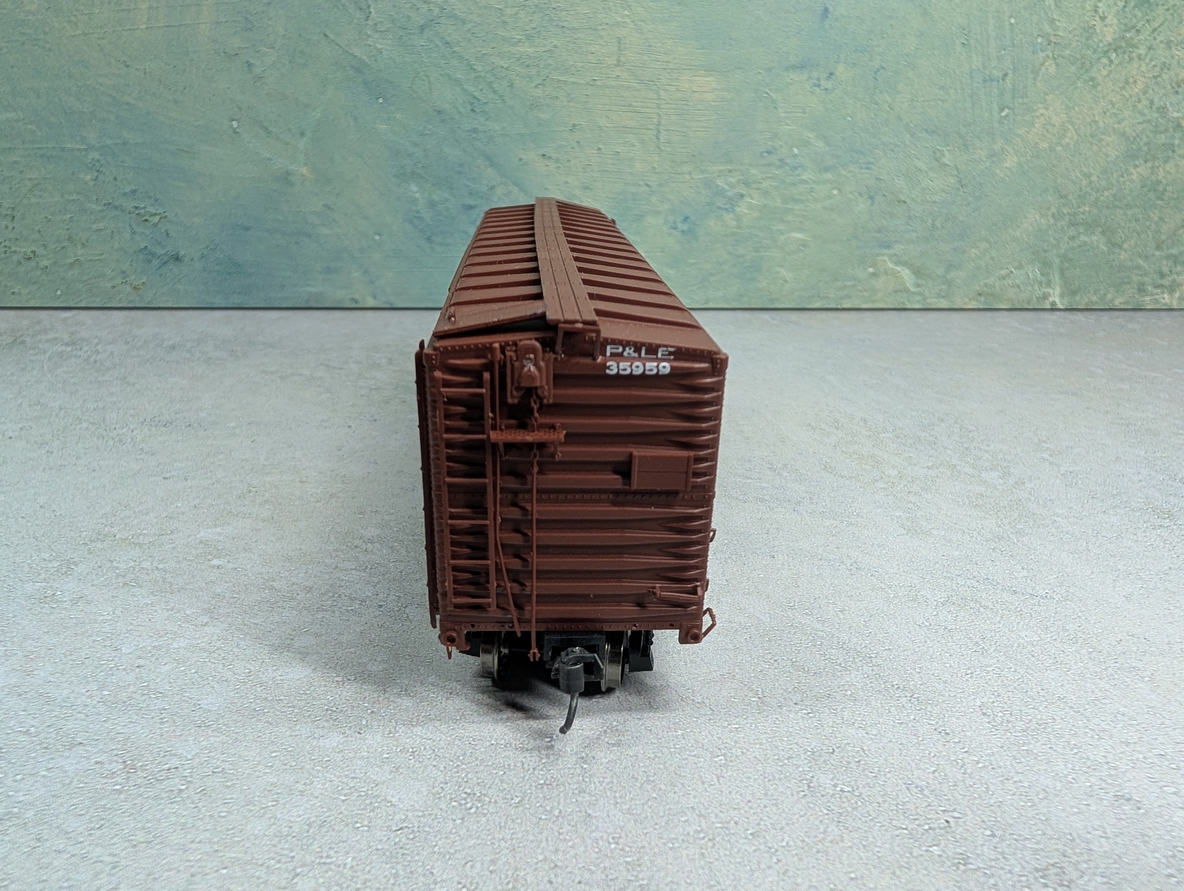 USED Life-Like HO Scale Proto 2000 - 50' Box Car Pittsburgh & Lake Erie P&LE #35959