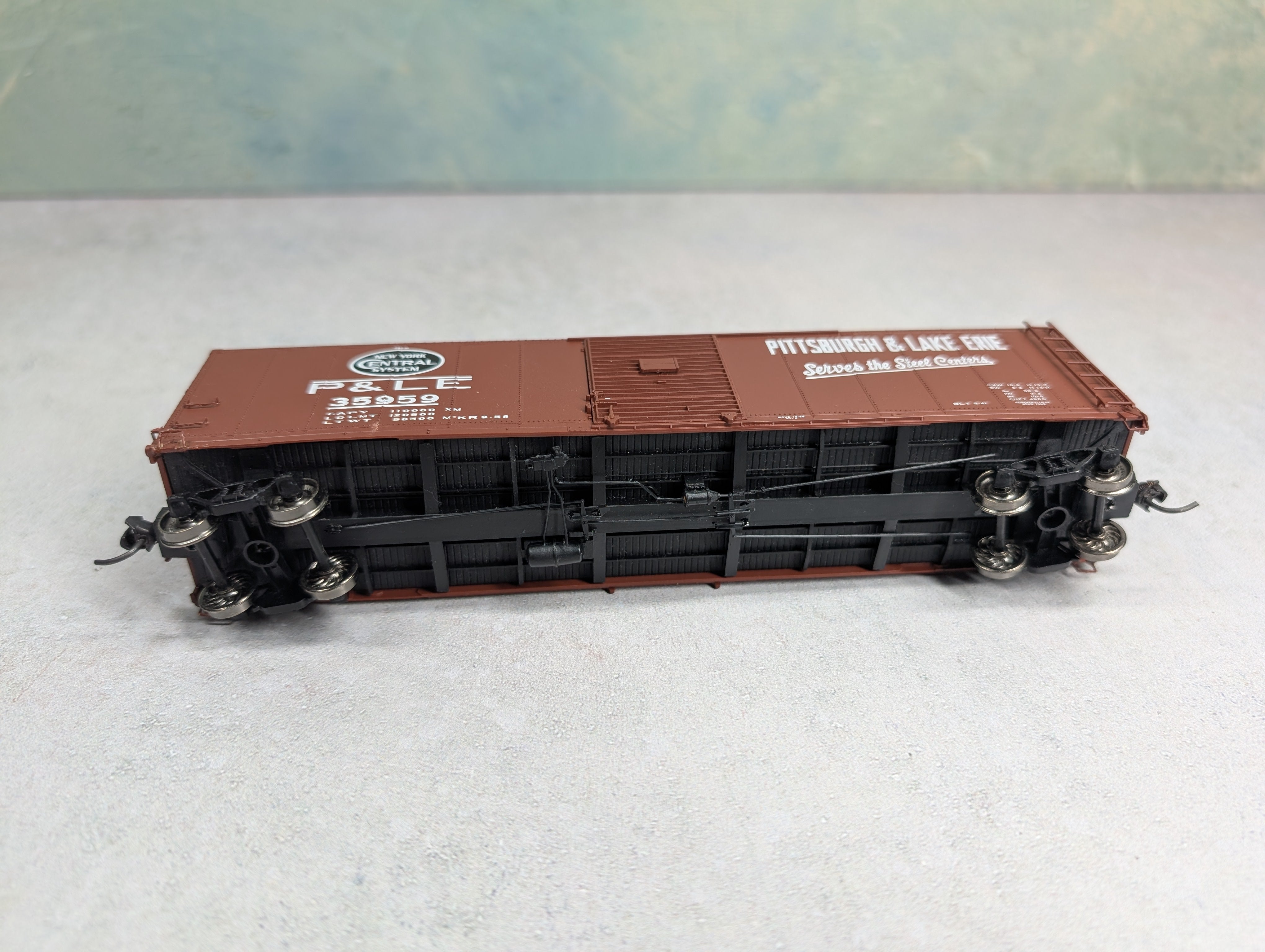 USED Life-Like HO Scale Proto 2000 - 50' Box Car Pittsburgh & Lake Erie P&LE #35959