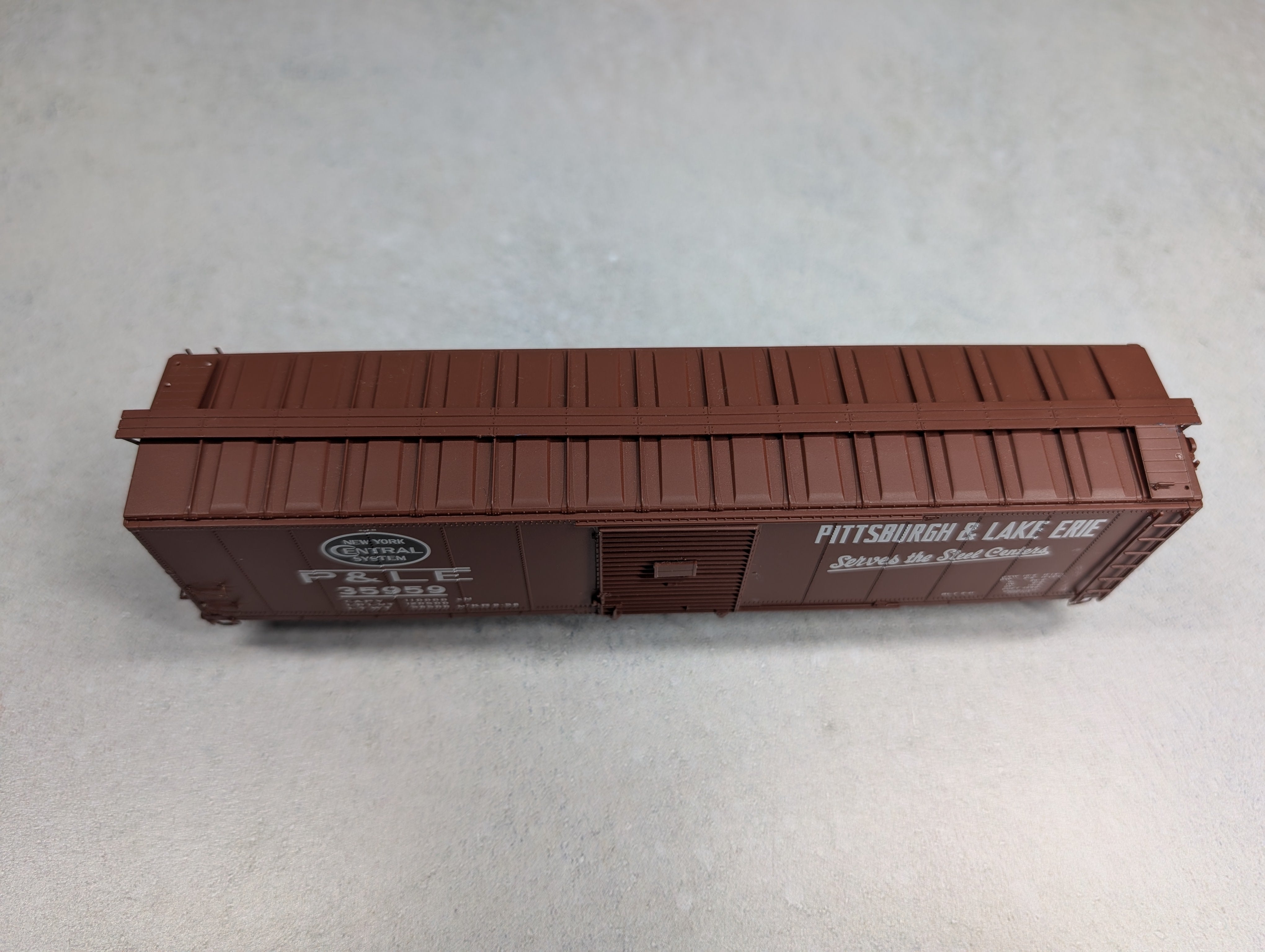 USED Life-Like HO Scale Proto 2000 - 50' Box Car Pittsburgh & Lake Erie P&LE #35959