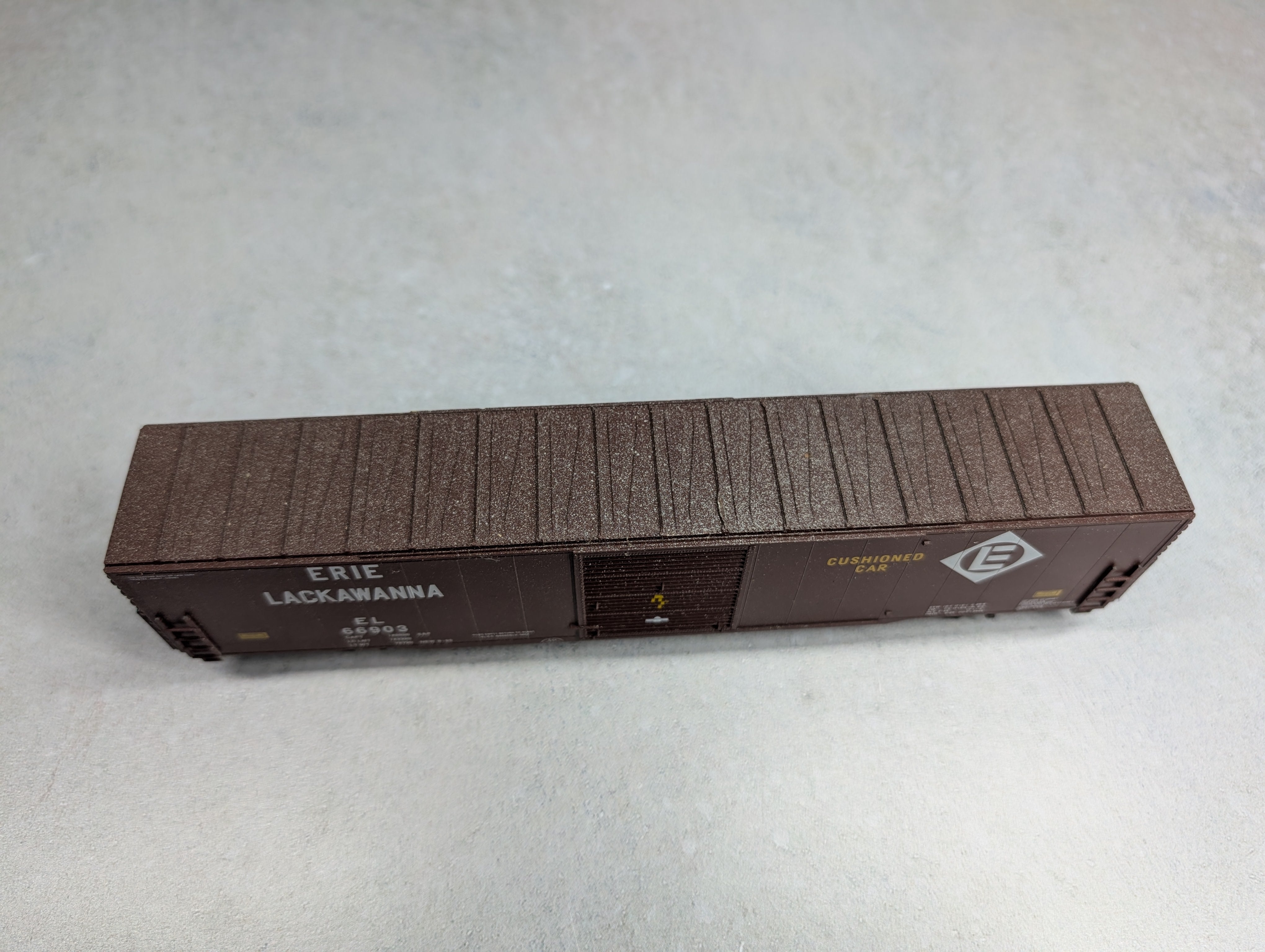 USED Con-Cor HO Scale 60' Box Car Erie Lackawanna EL #66903 Weathered