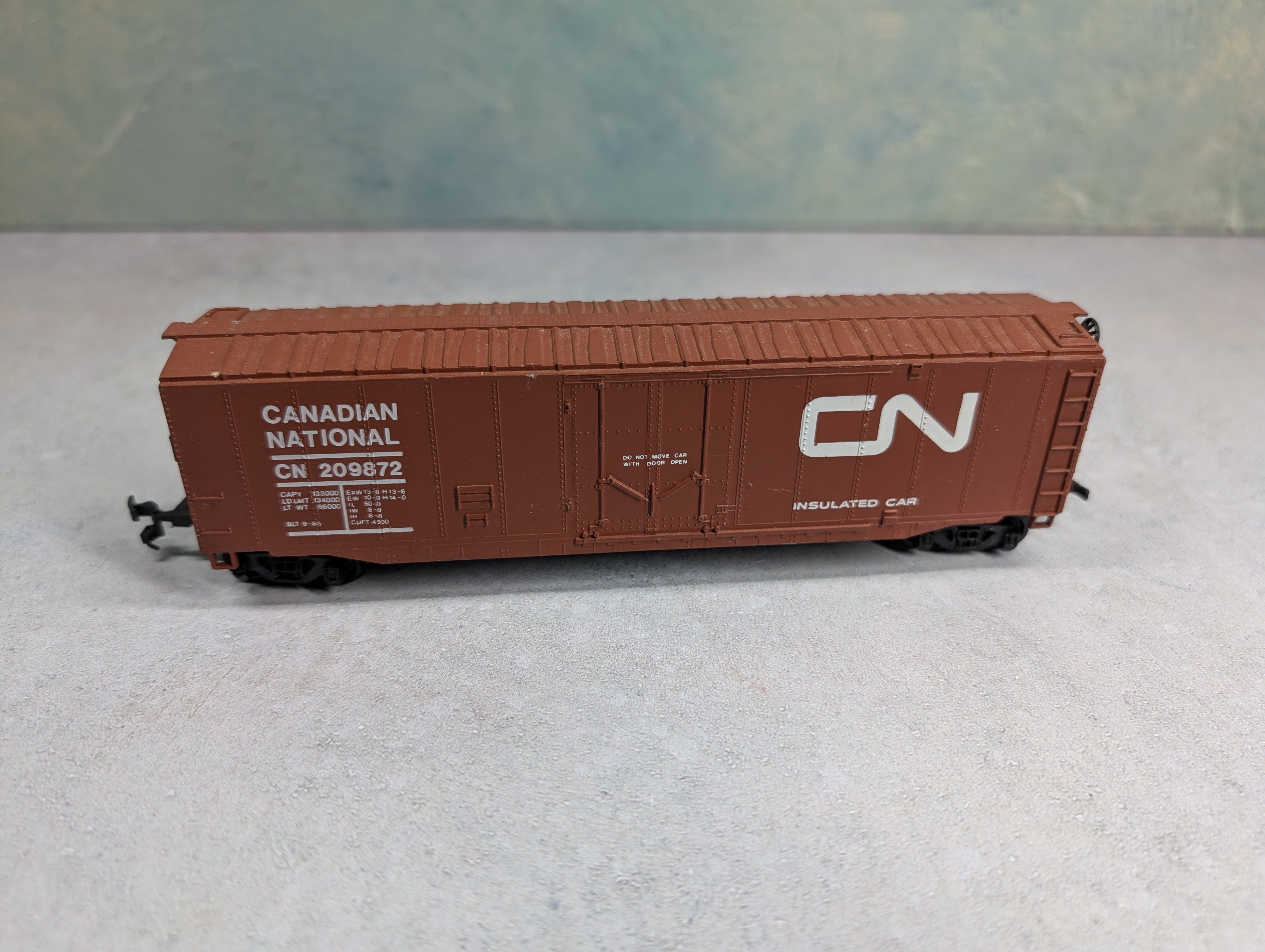 USED Bachmann HO Scale 50' Box Car Canadian National CN #209872