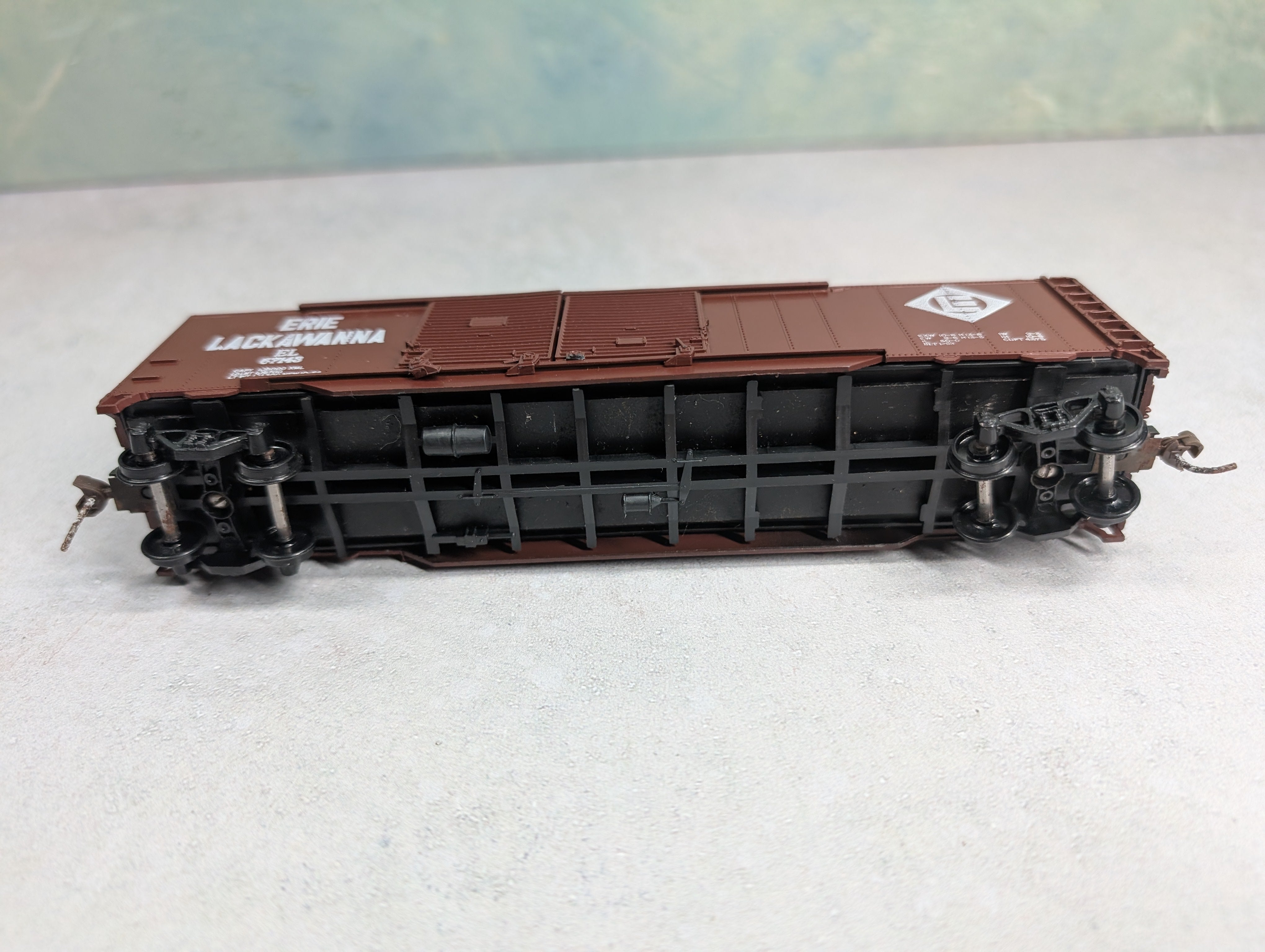 USED Athearn HO Scale 50' DD Box Car Erie Lackawanna EL #67143