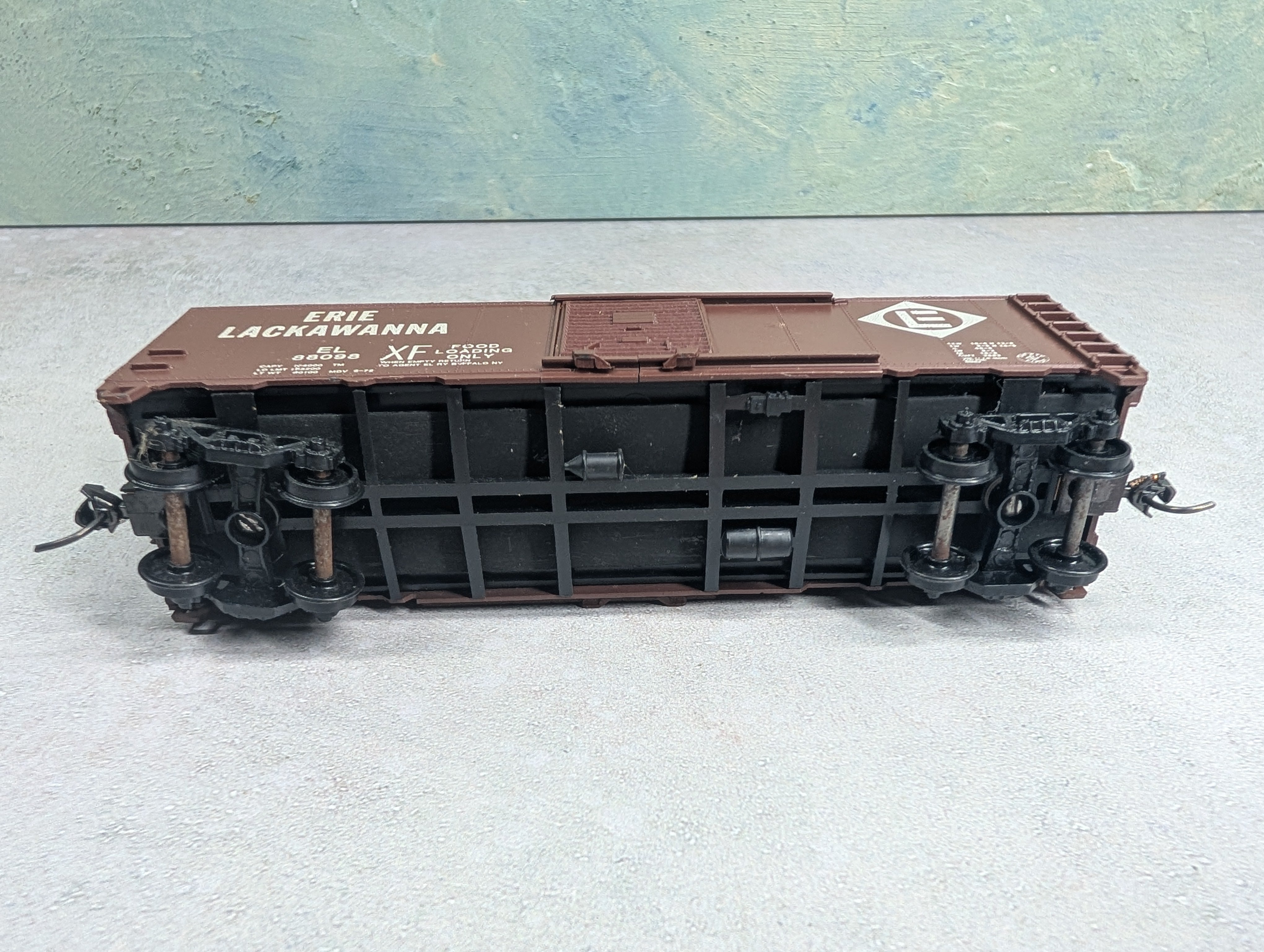 USED Athearn HO Scale 40' Box Car Erie Lackawanna EL #88098