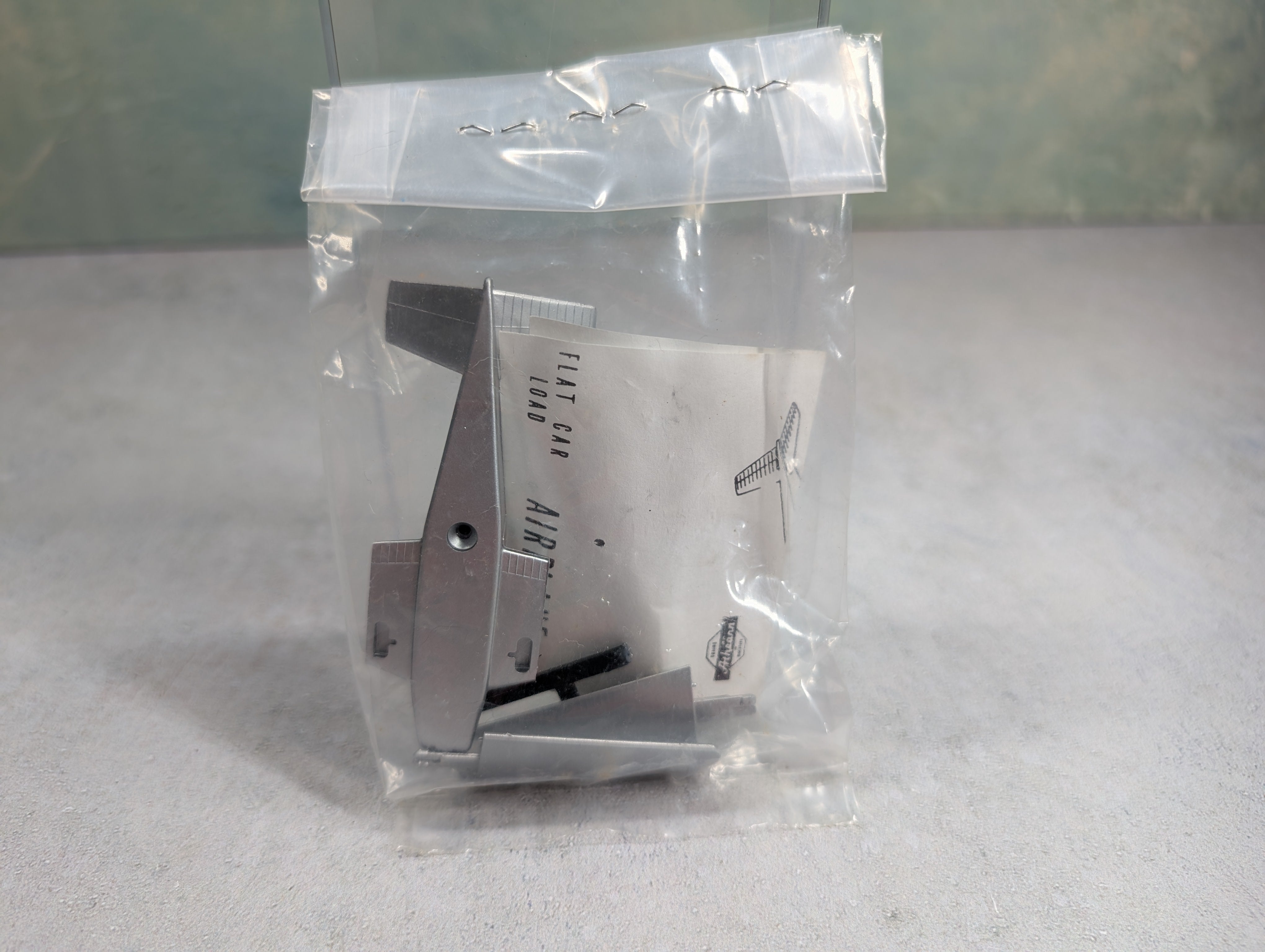 Athearn HO Scale Airplane Flat Car Load KIT