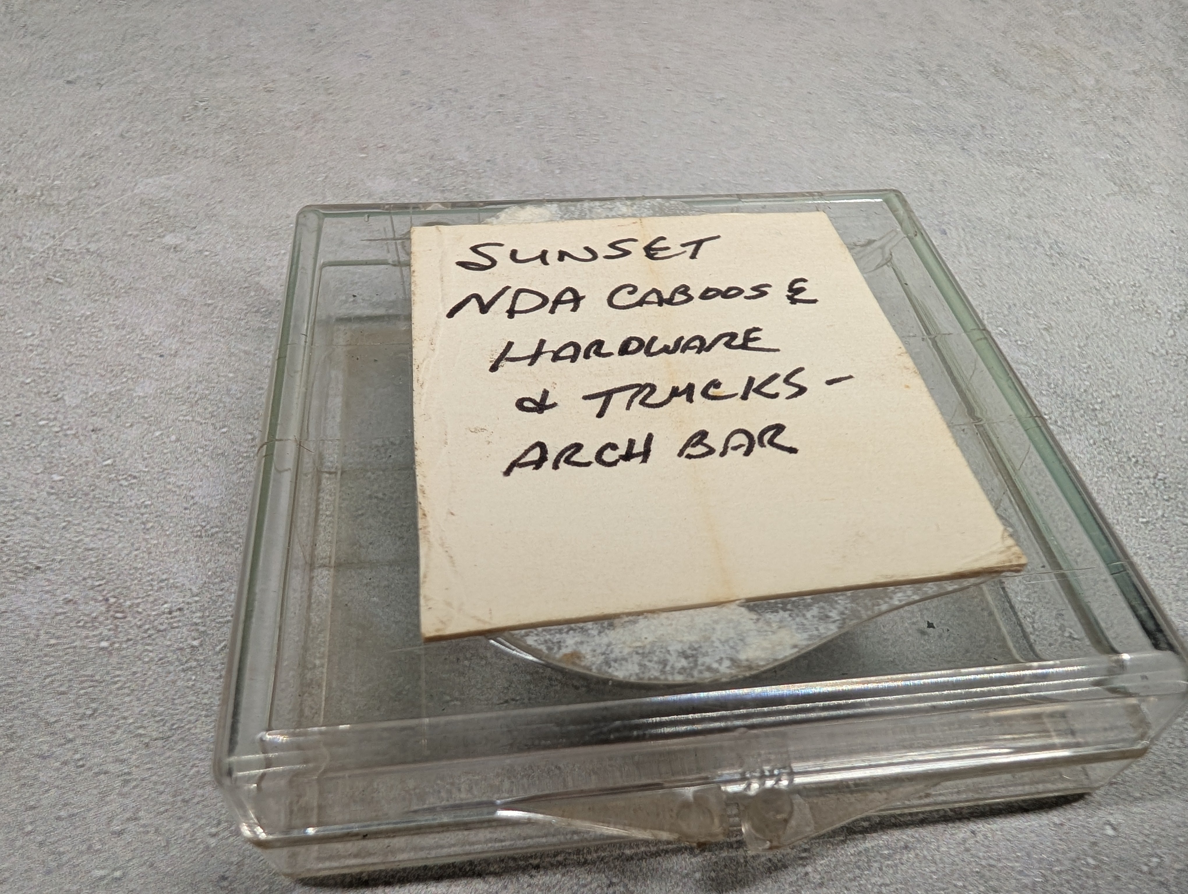 USED Sunset Models HO Scale NDA Caboose Hardware & Arch Bar Trucks