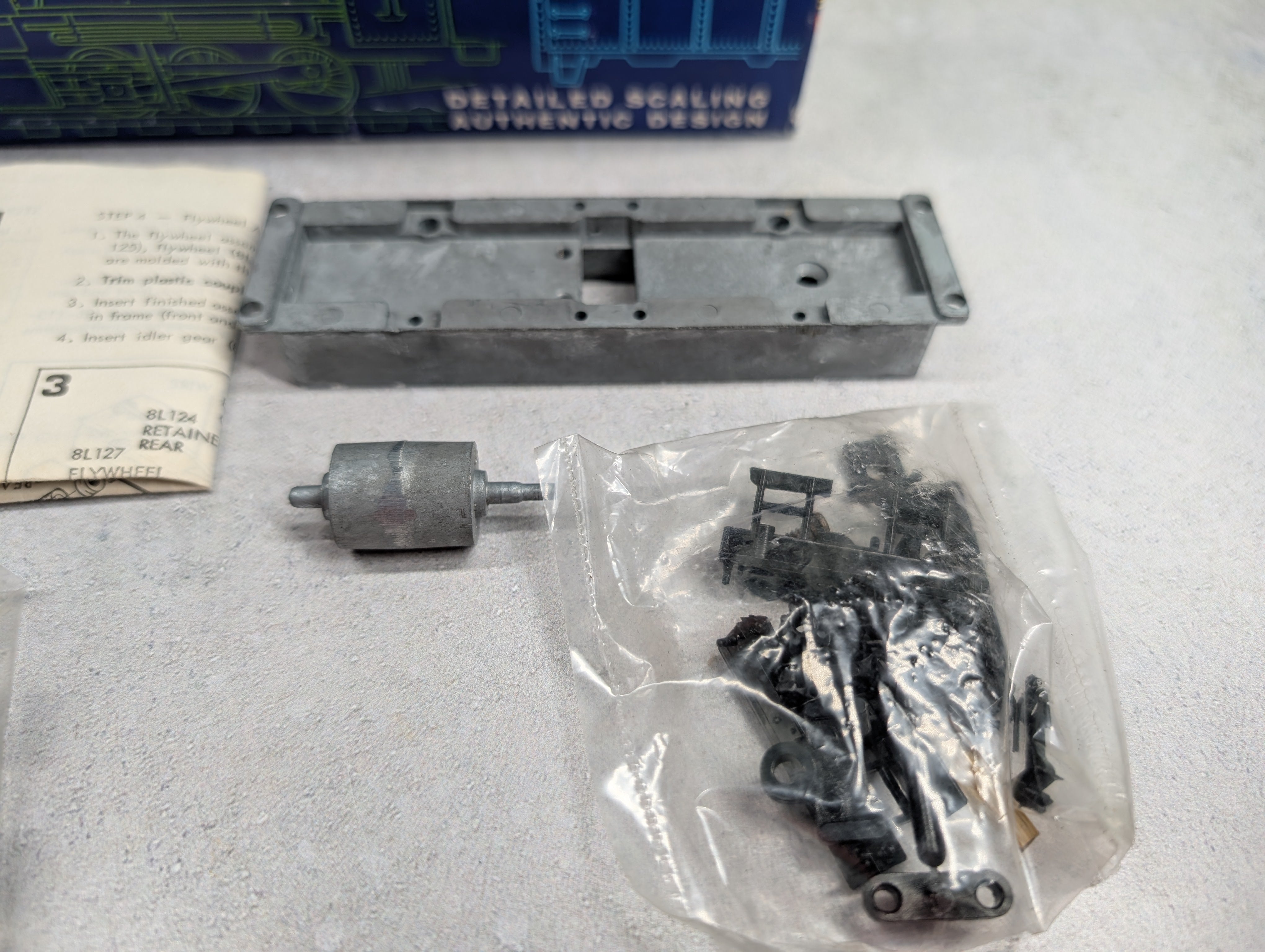 USED Roundhouse 329117 HO Scale Box Cab Diesel Flywheel Conversion Kit w/ Instructions KIT