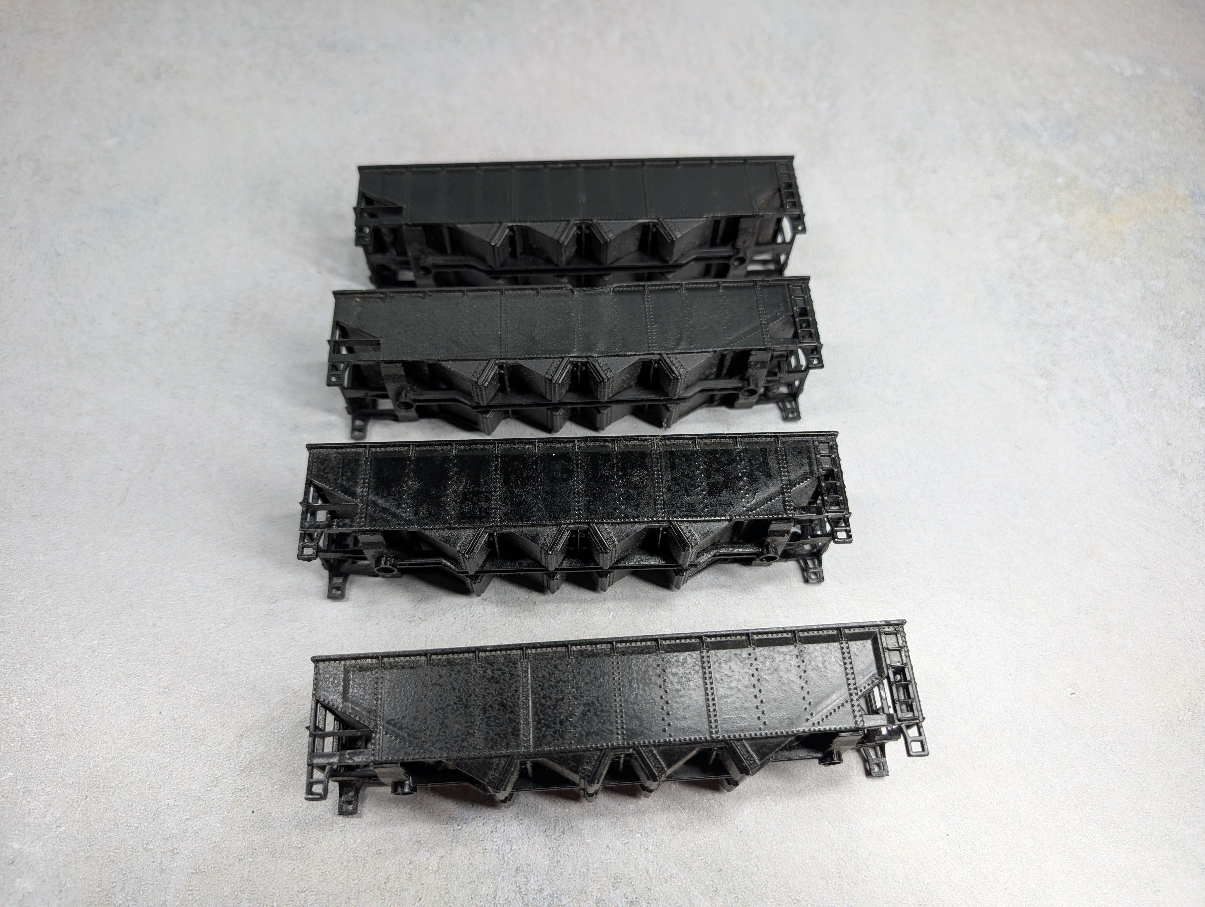 USED HO Scale Lot of Undecorated Black Open Hopper Shells (4 pcs)