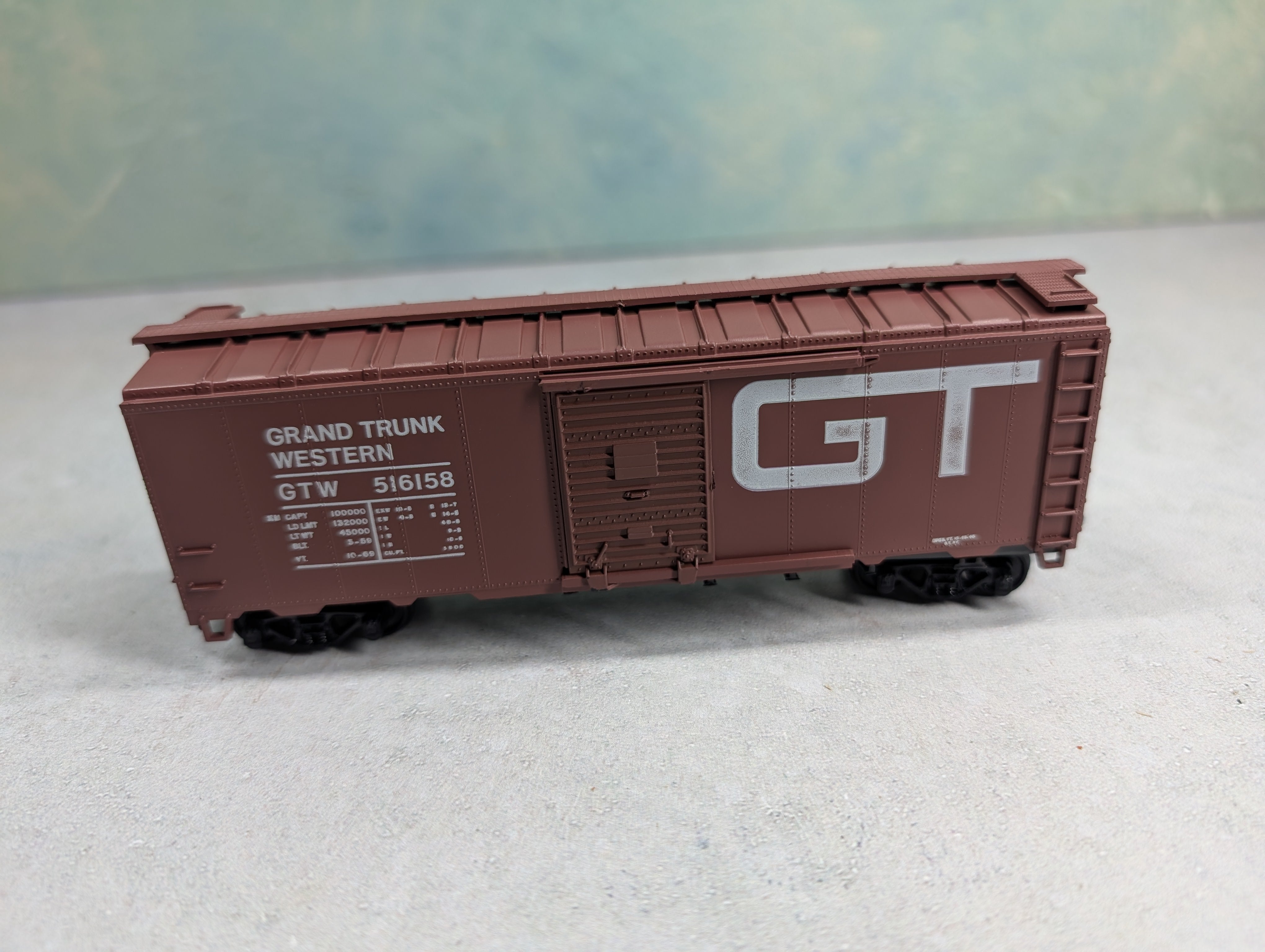 USED Athearn HO Scale 40' Box Car Grand Trunk Western GTW #516158