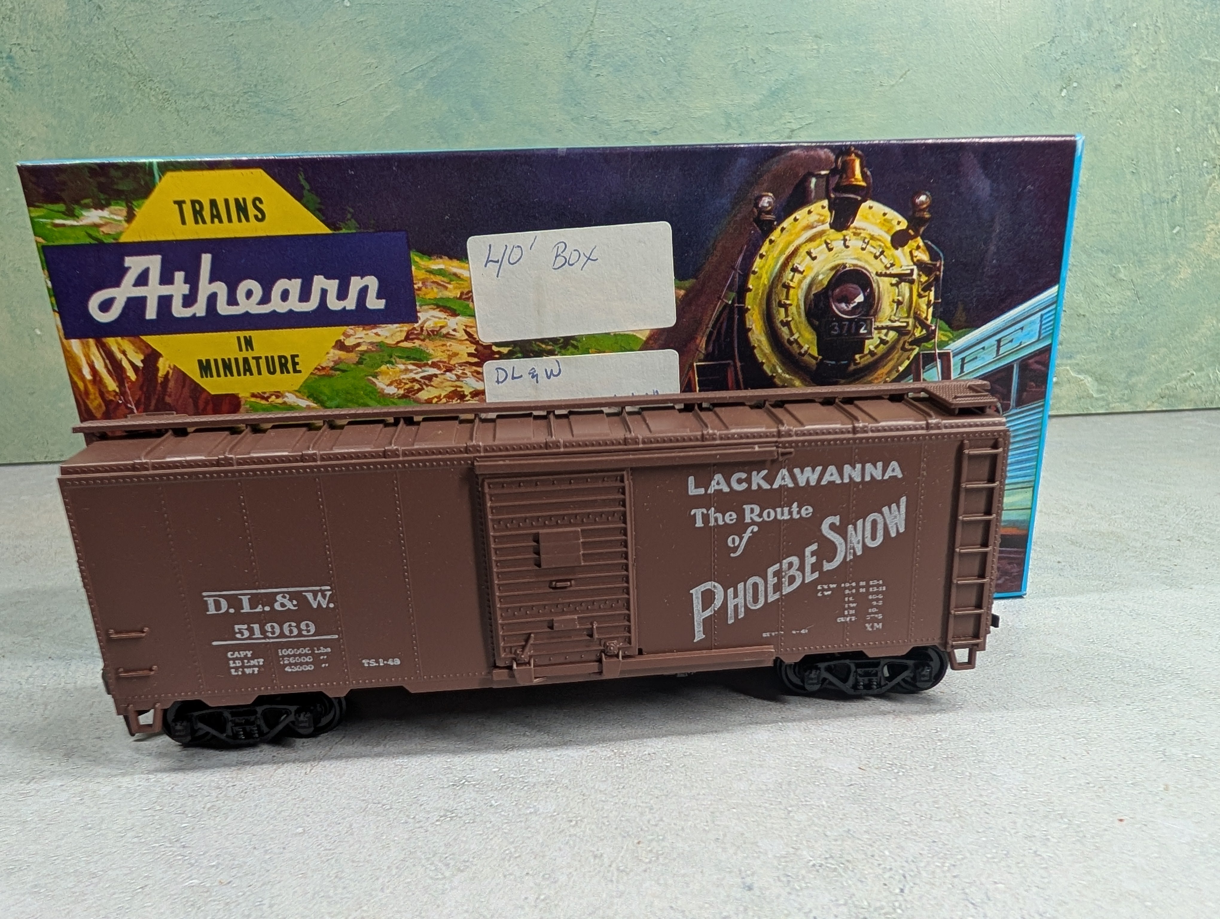 USED Athearn HO Scale 40' Box Car Lackawanna DL&W #51969