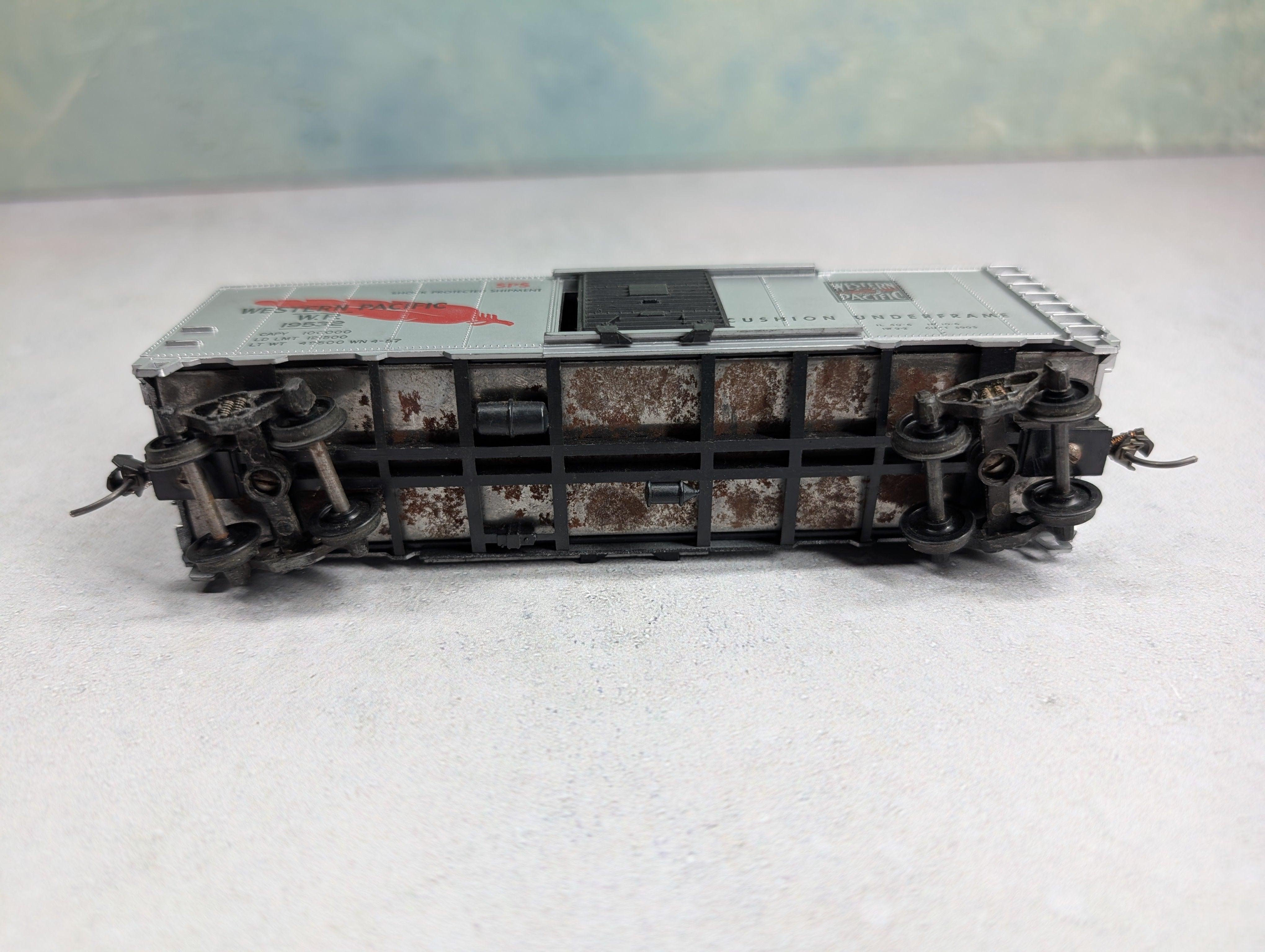 USED Athearn HO Scale 40' Box Car Western Pacific WP #19532 Knuckle Couplers