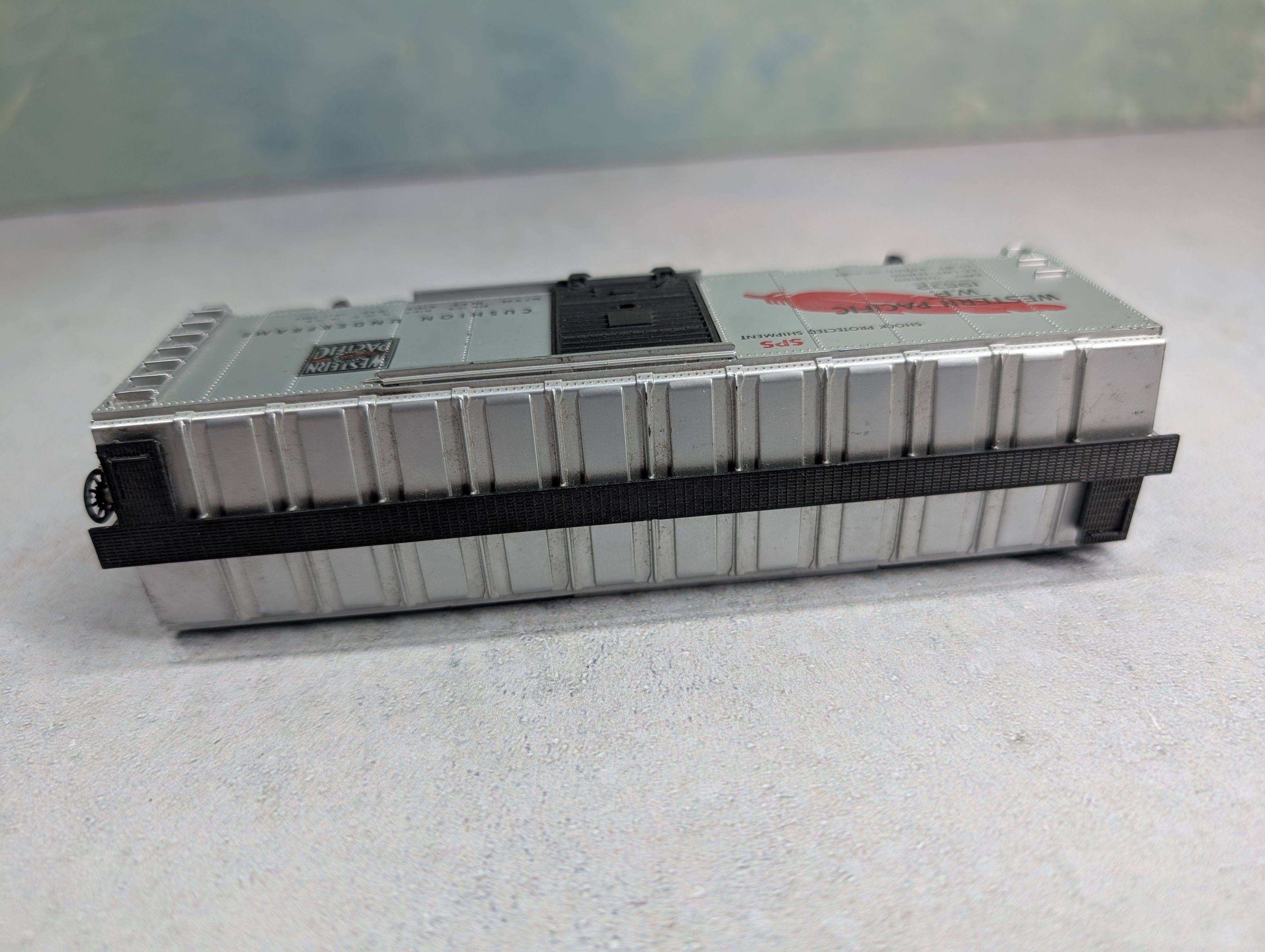 USED Athearn HO Scale 40' Box Car Western Pacific WP #19532 Knuckle Couplers