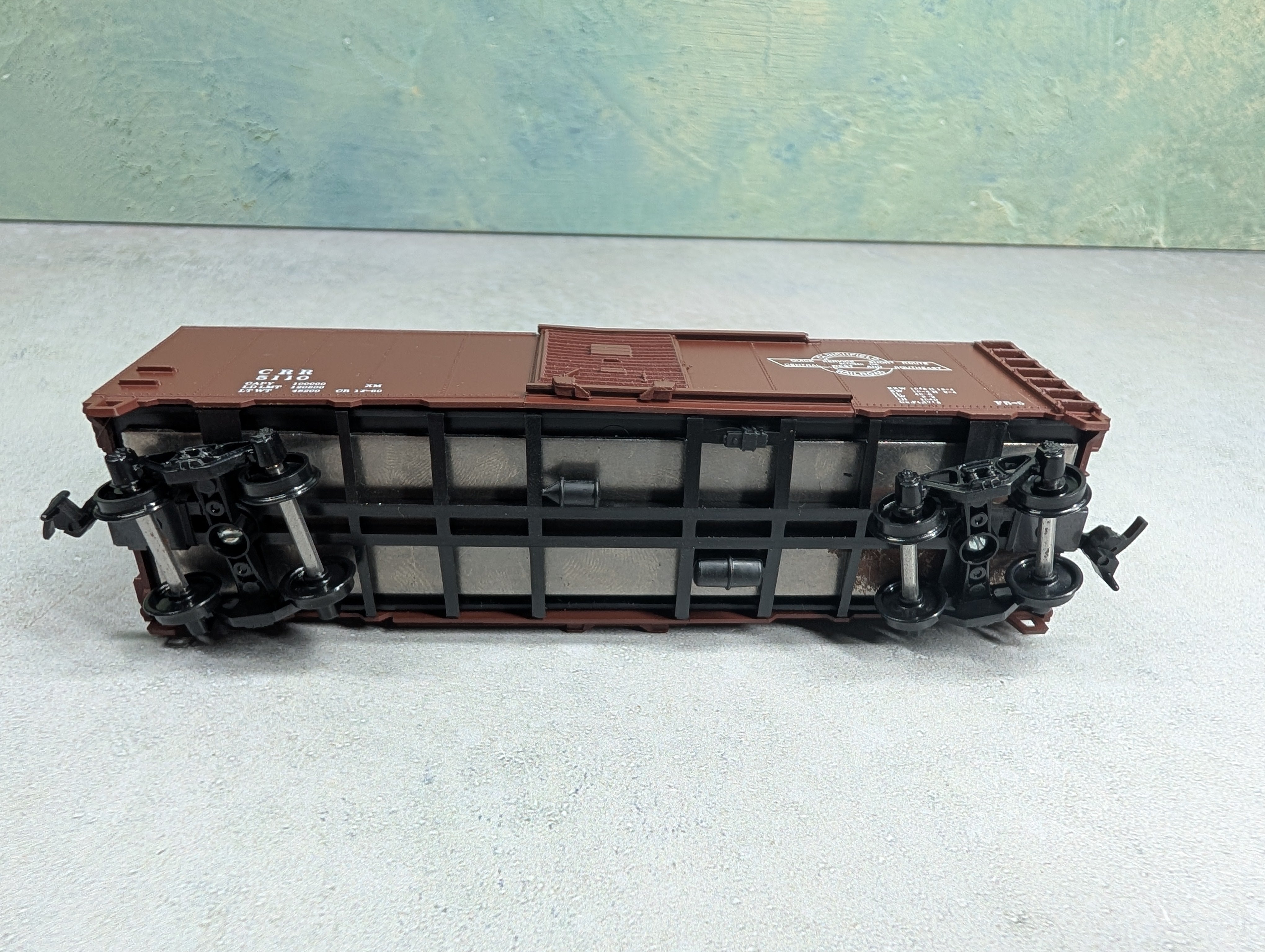 USED Athearn HO Scale 40' Box Car Clinchfield CRR #5110 Bev-Bel