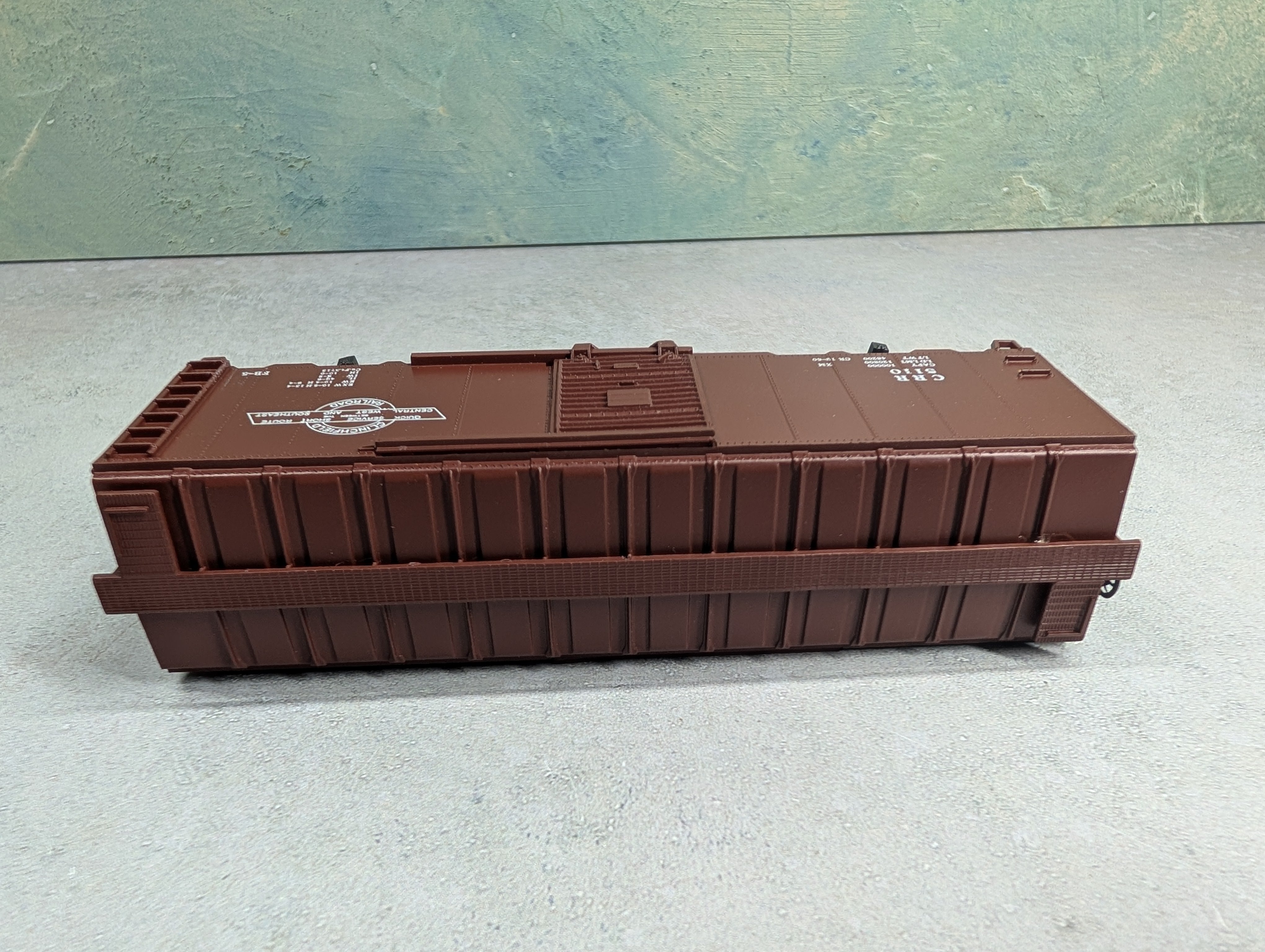 USED Athearn HO Scale 40' Box Car Clinchfield CRR #5110 Bev-Bel