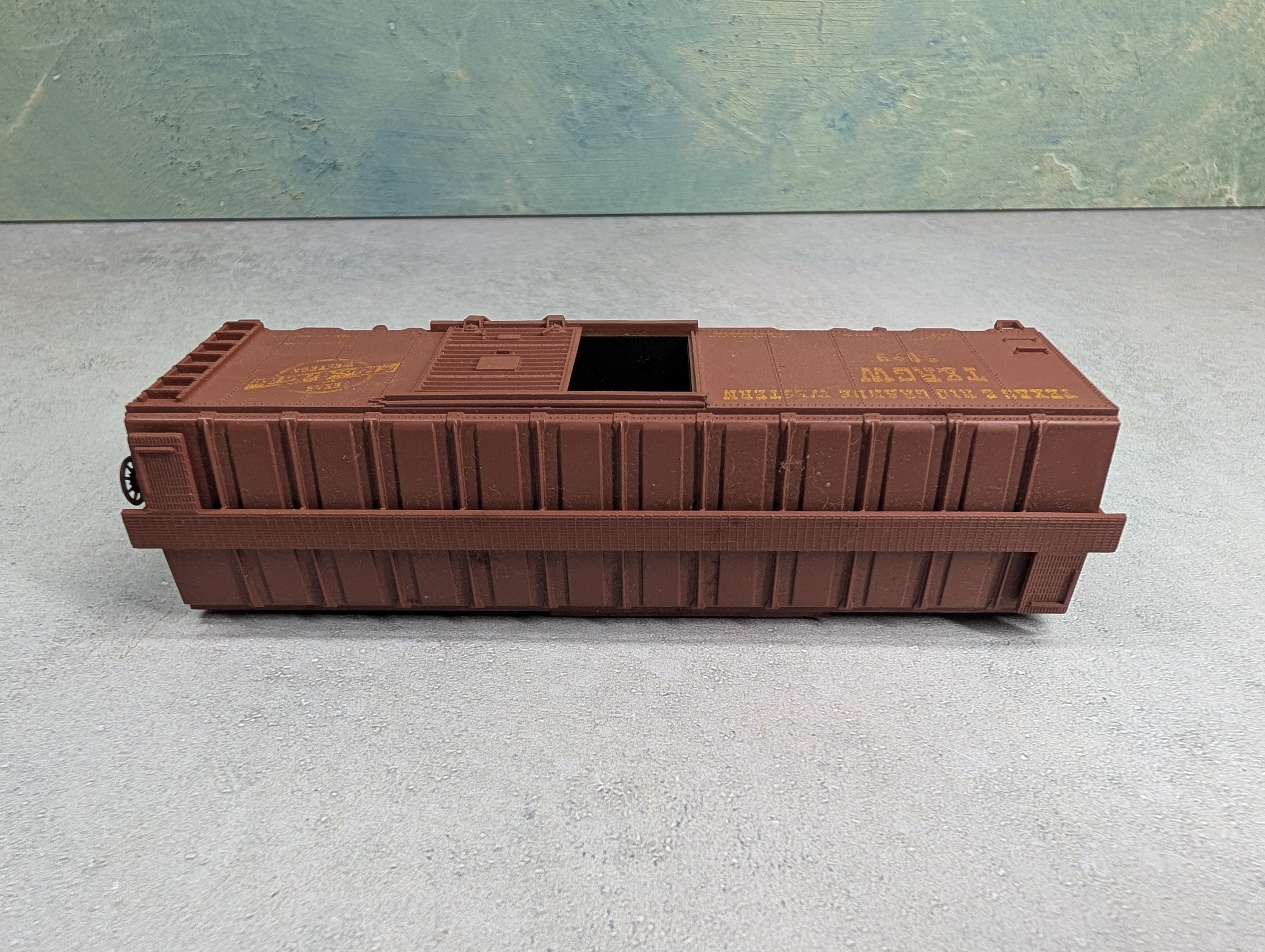 USED Athearn HO Scale 40' Box Car Texas & Rio Grande Western T&RGW Knuckle Couplers