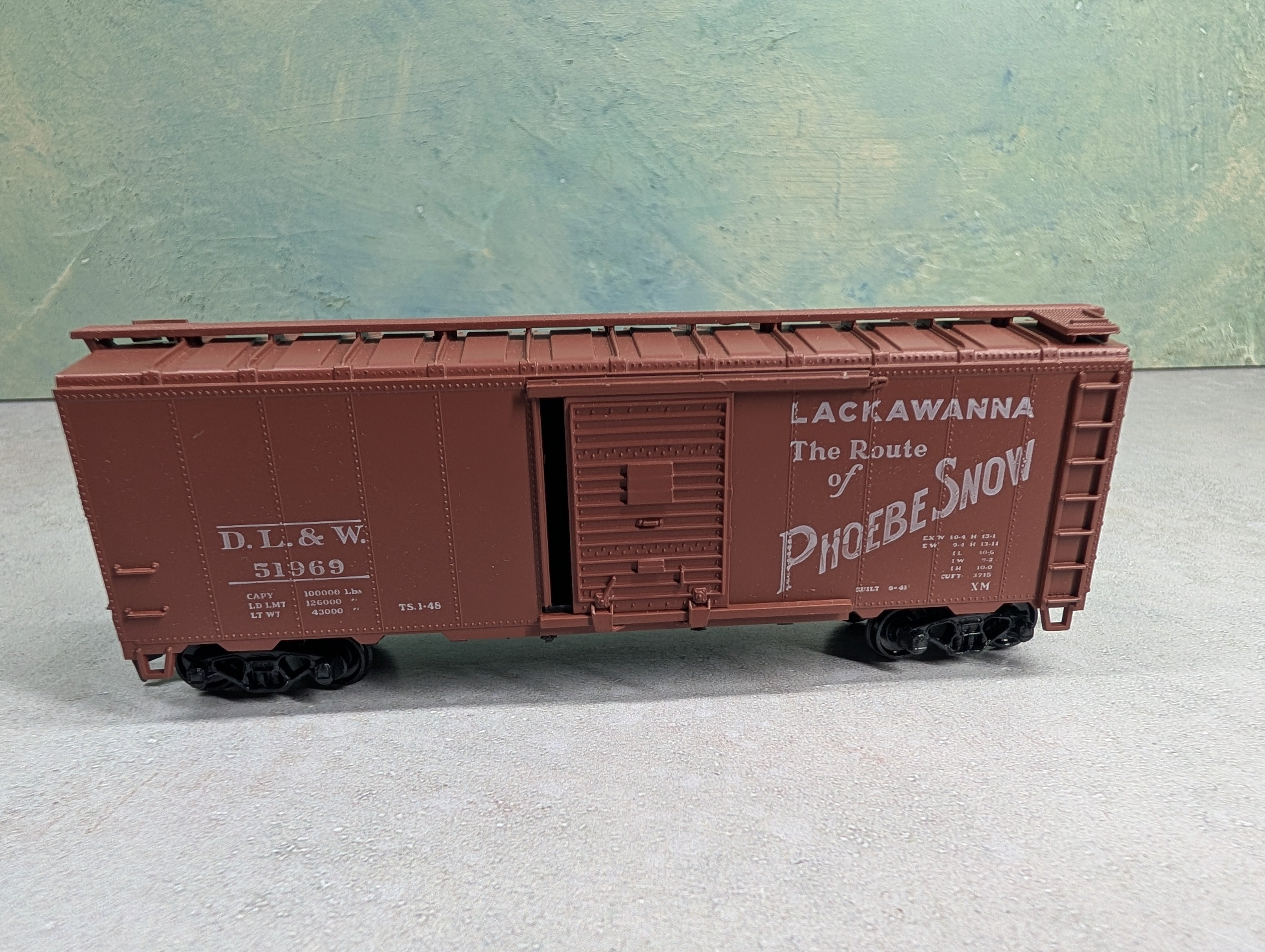 USED Athearn HO Scale 40' Box Car Lackawanna DL&W #51969