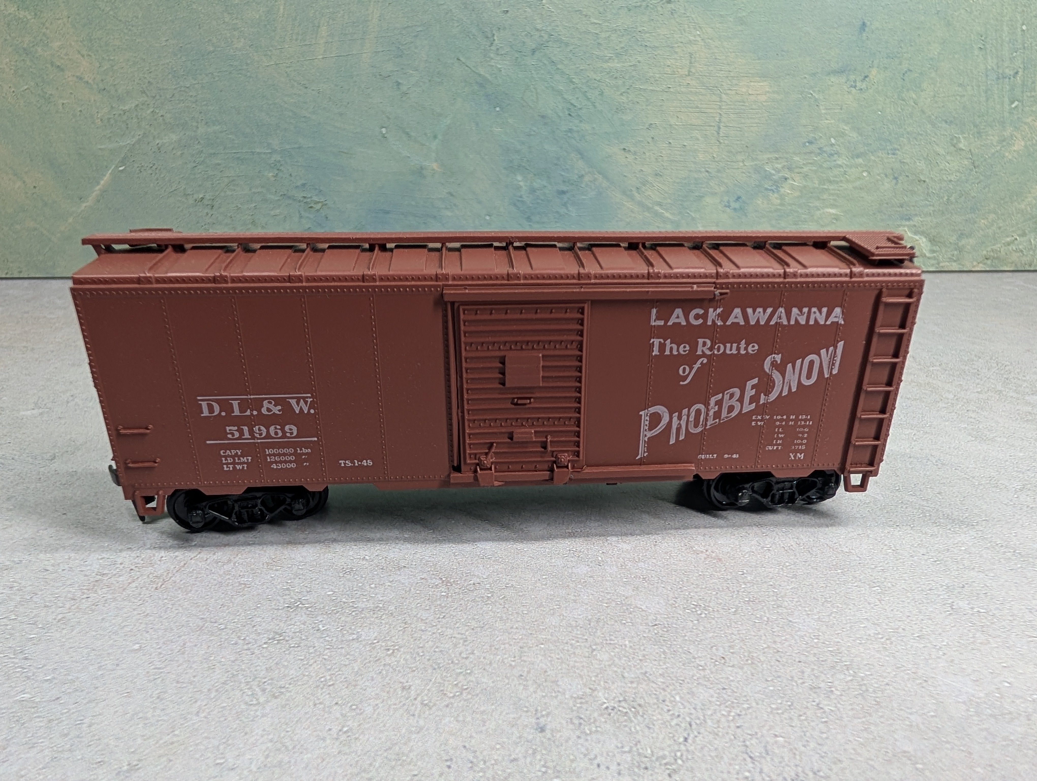 USED Athearn HO Scale 40' Box Car Lackawanna DL&W #51969