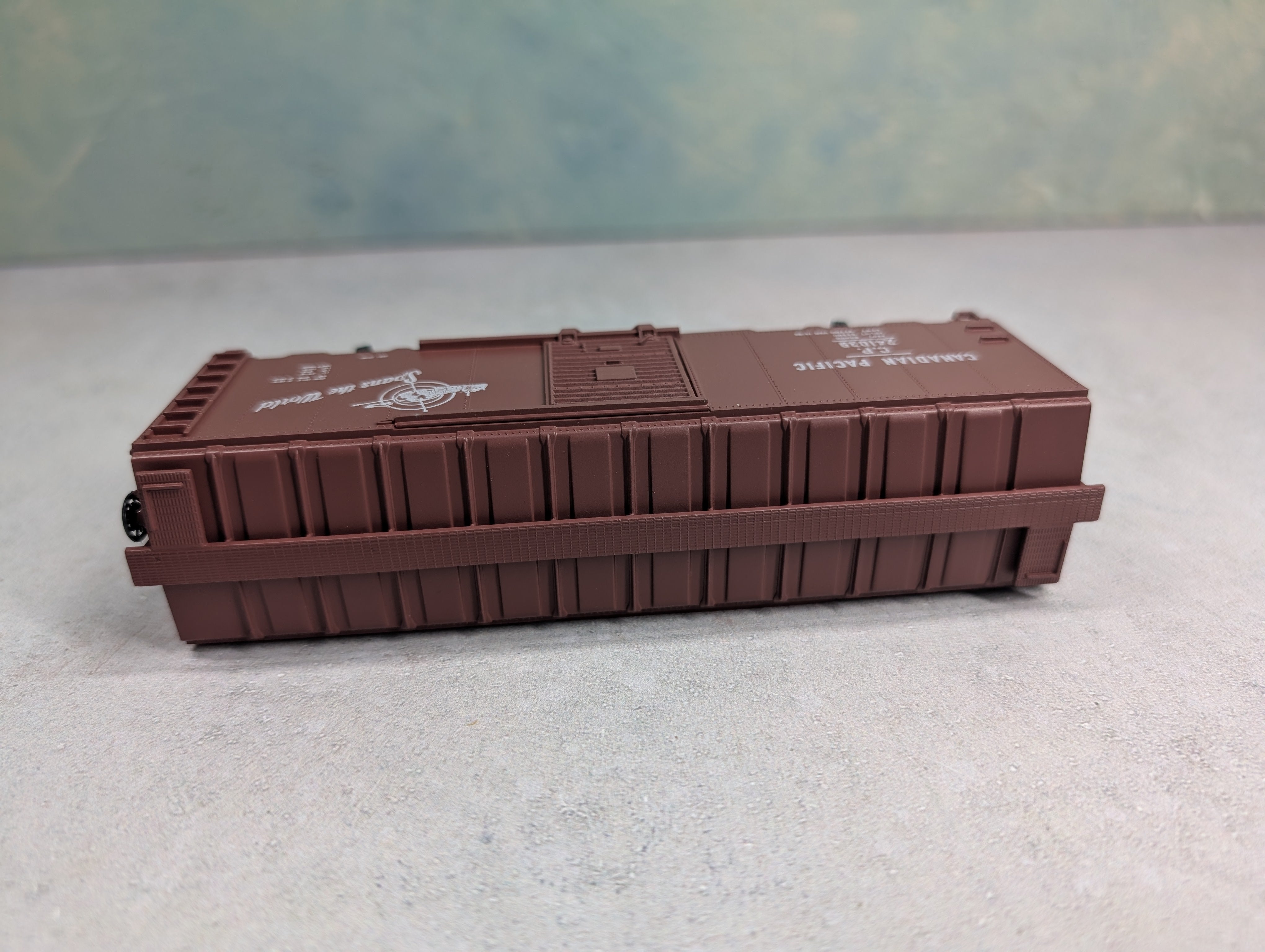 USED Athearn HO Scale 40' Box Car Canadian Pacific CP #241039