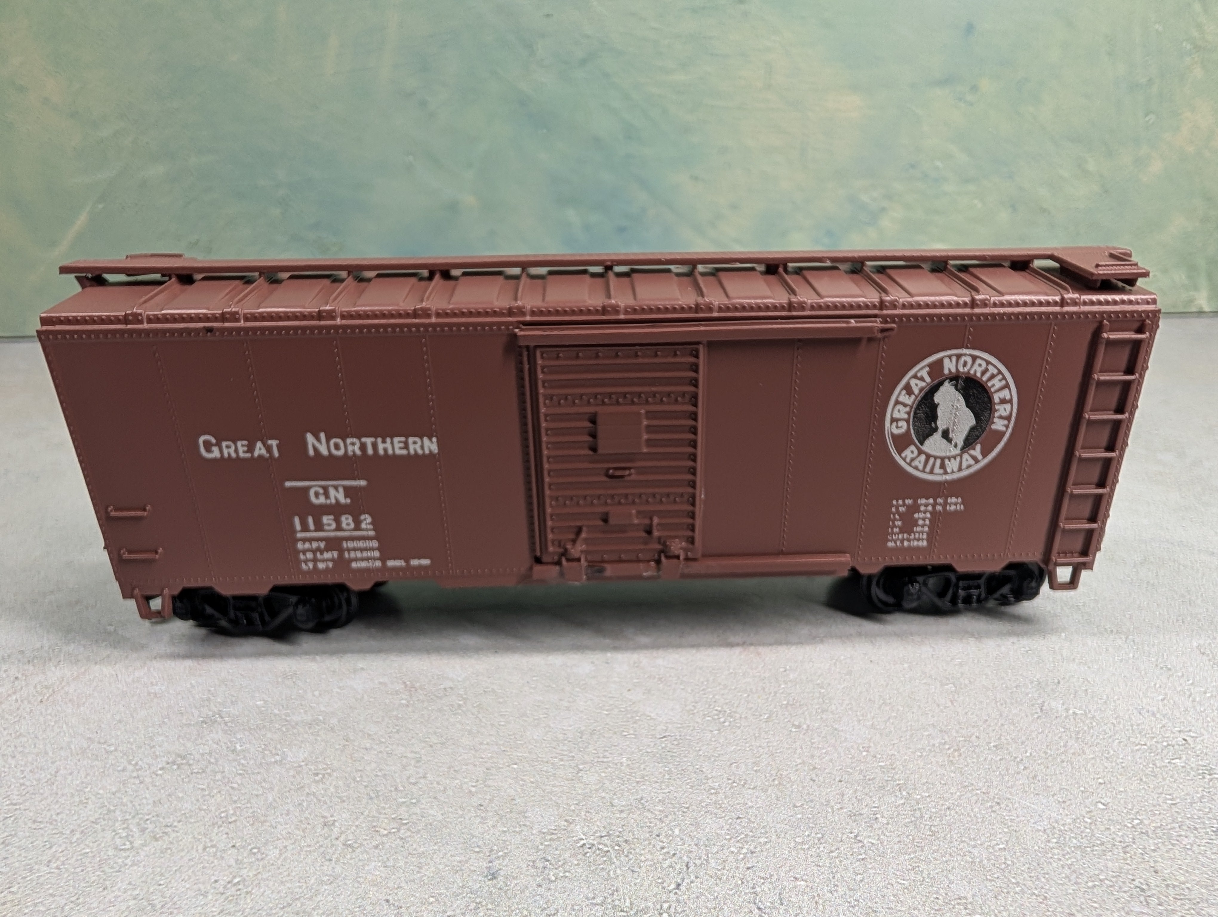 USED Athearn HO Scale 40' Box Car Great Northern GN #11582