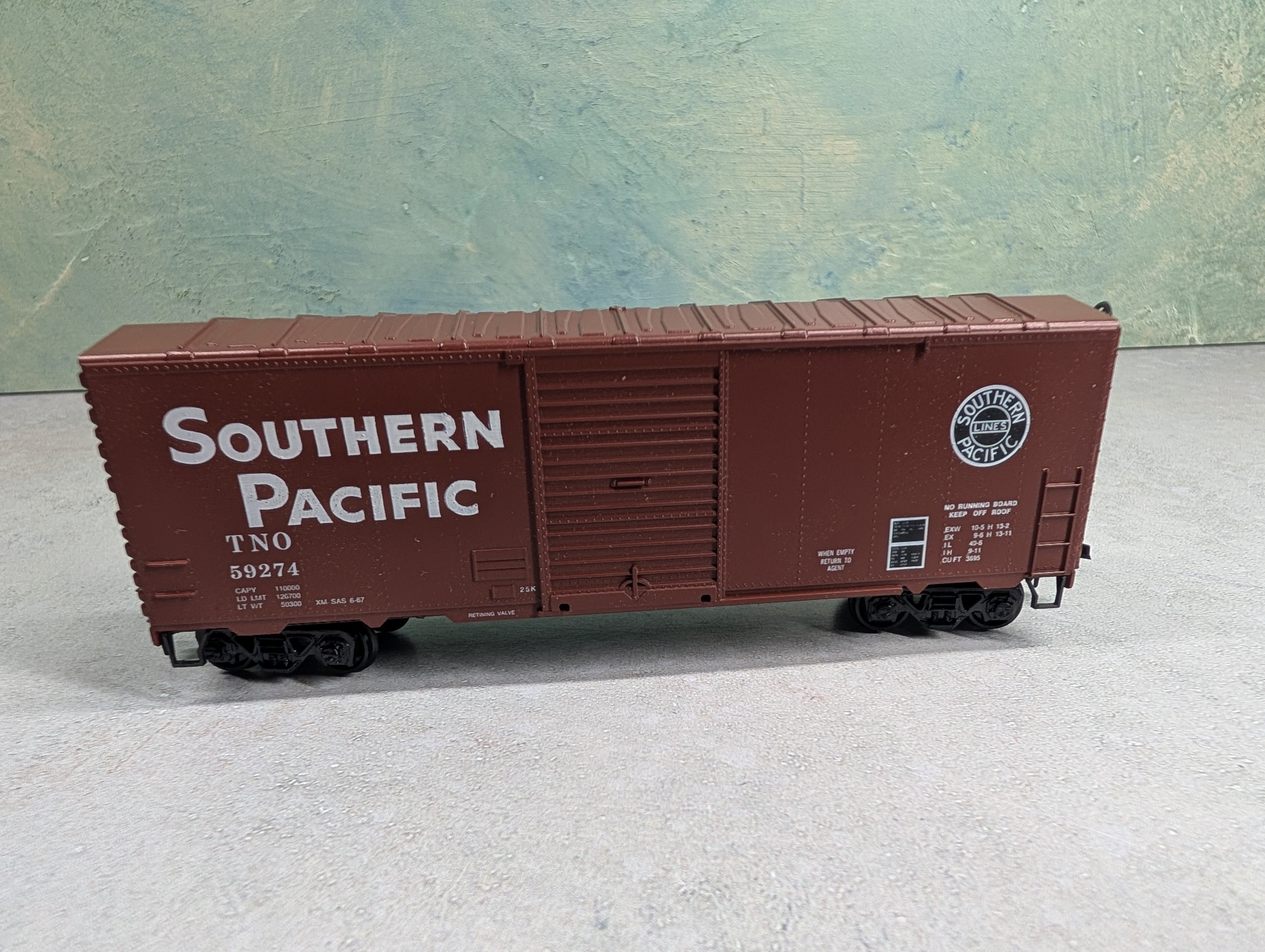 USED Roundhouse HO Scale 40' Box Car Southern Pacific TNO #59274
