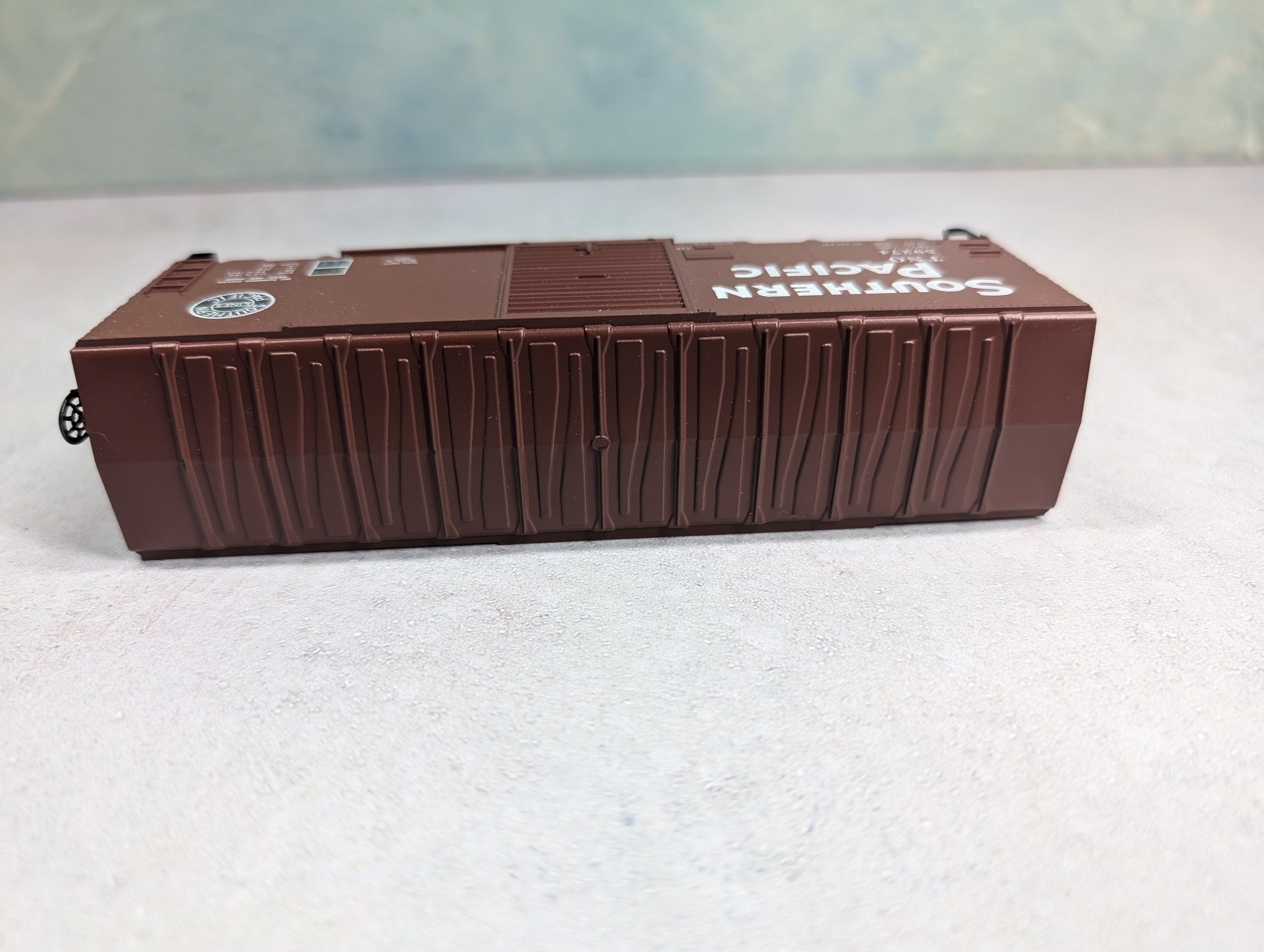 USED Roundhouse HO Scale 40' Box Car Southern Pacific TNO #59274