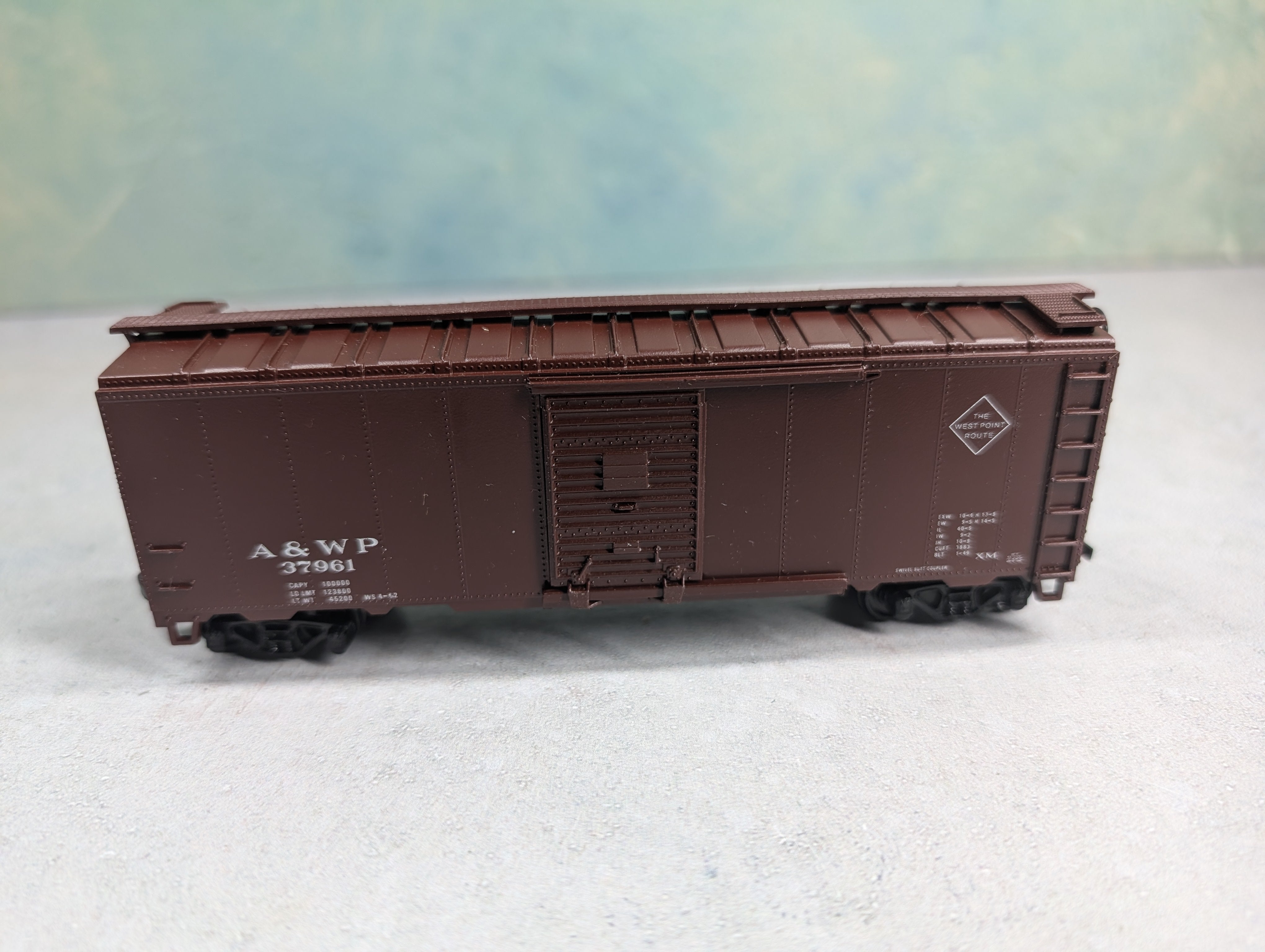 USED Athearn HO Scale 40' Box Car Atlanta & West Point A&WP #37961 Bev-Bel