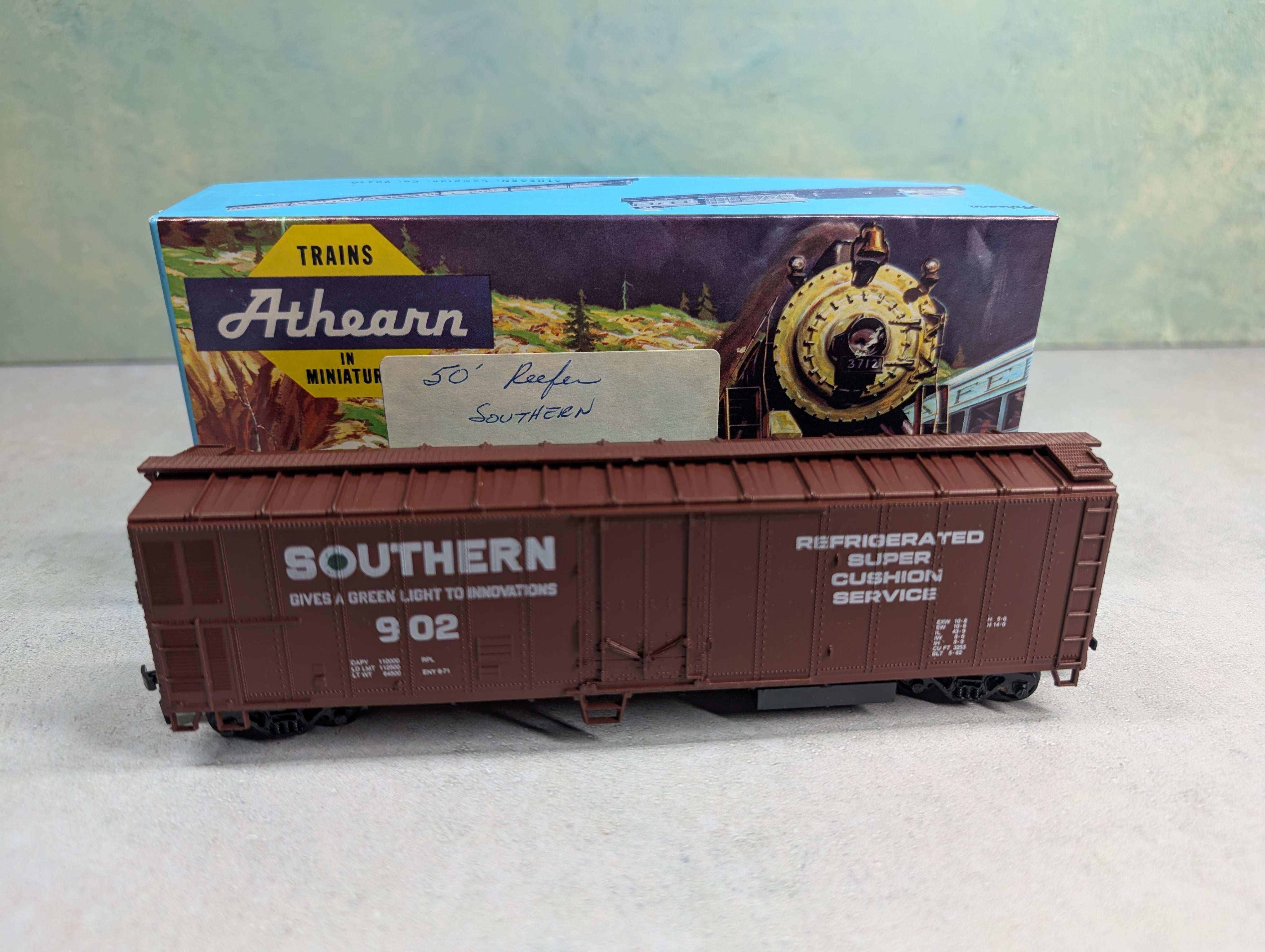 USED Athearn HO Scale 50' Mech Reefer Box Car Southern #902 Bev-Bel