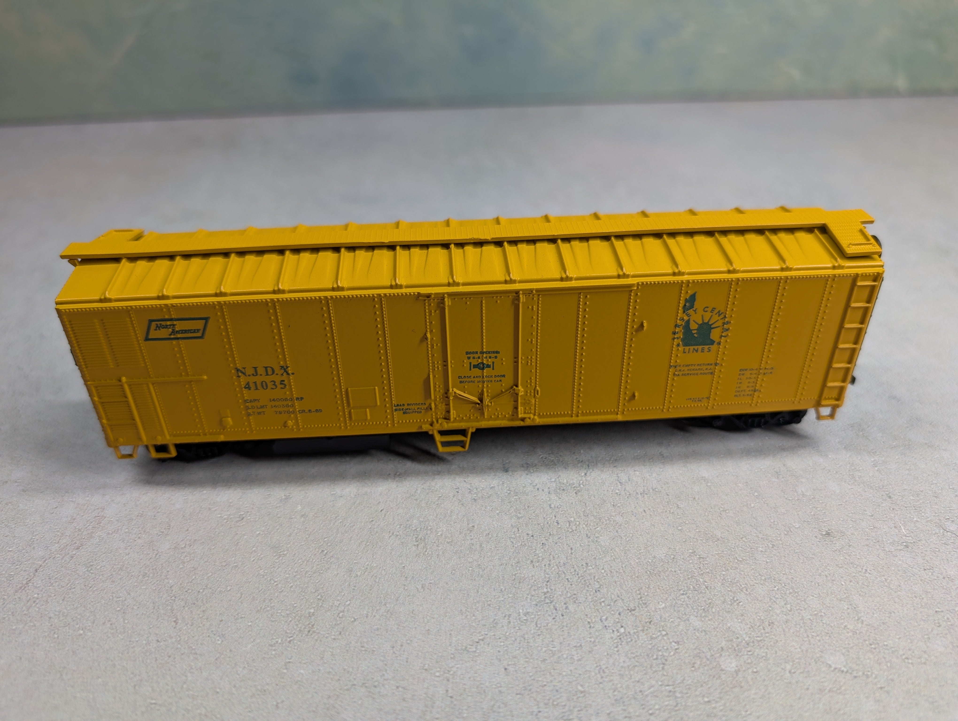 USED Athearn HO Scale 50' Mech Reefer Box Car Jersey Central NJDX #41035