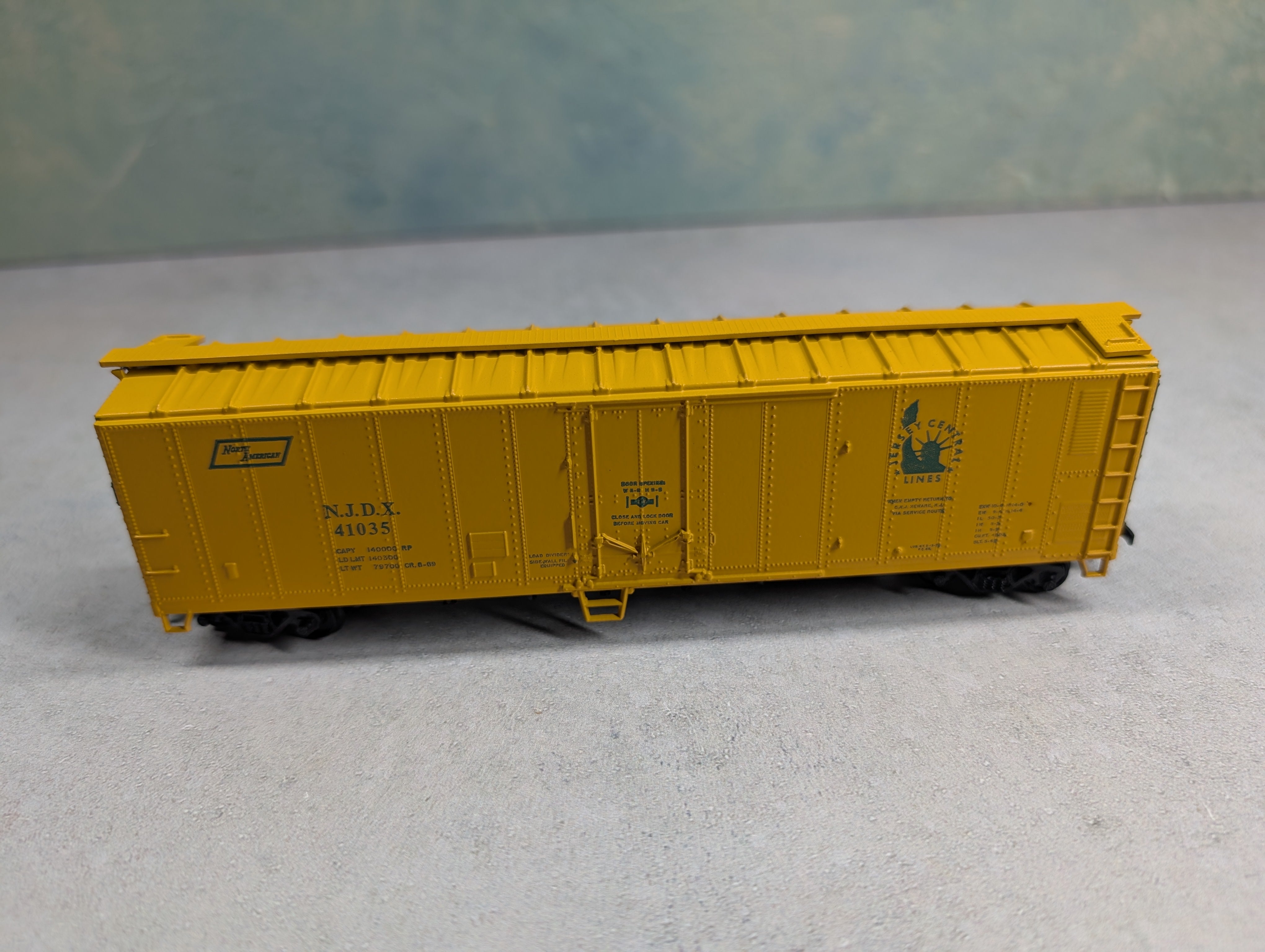 USED Athearn HO Scale 50' Mech Reefer Box Car Jersey Central NJDX #41035