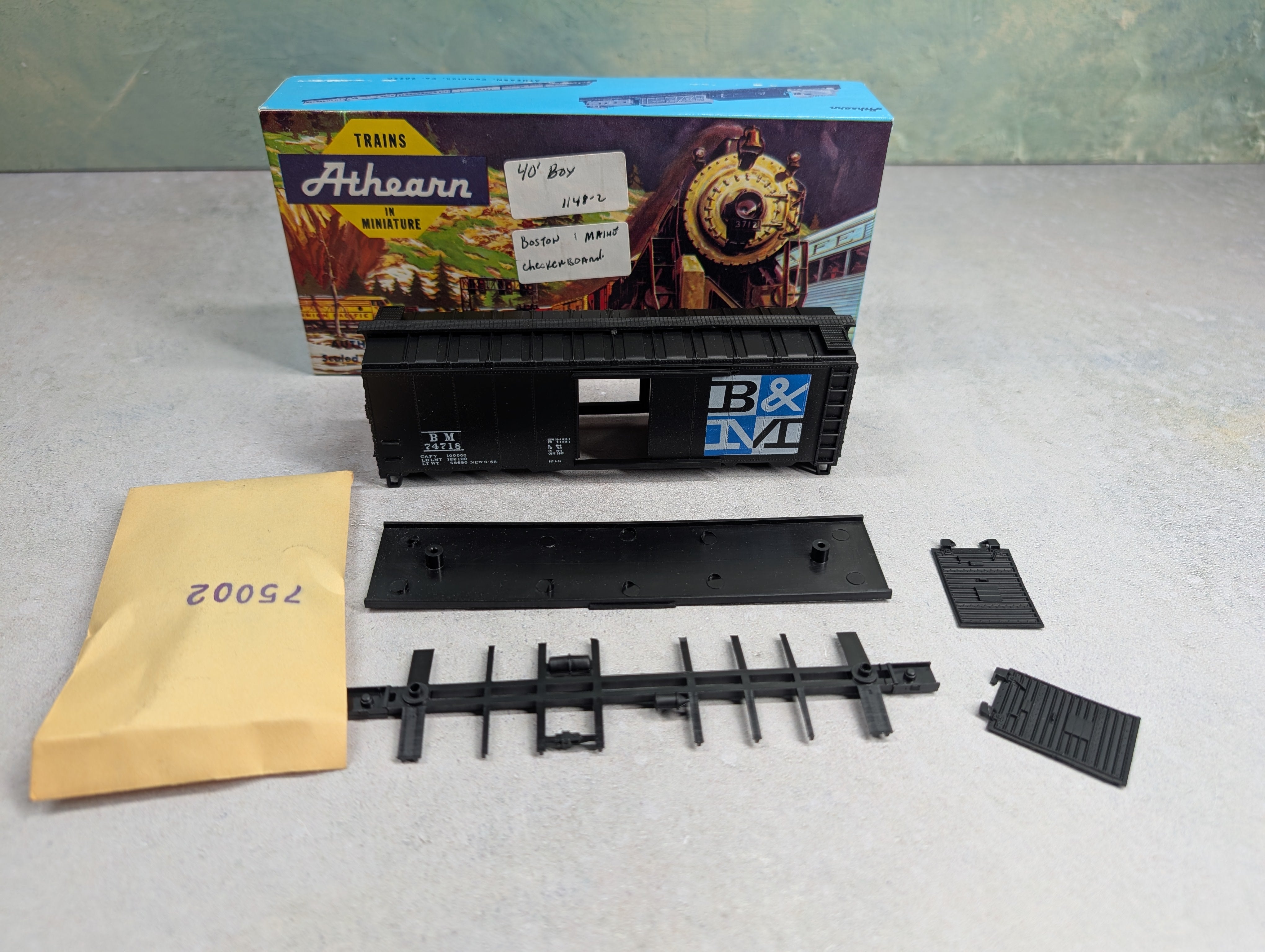 USED Athearn HO Scale 40' Steel Box Car Boston and Maine BM #74718 Bev-Bel KIT
