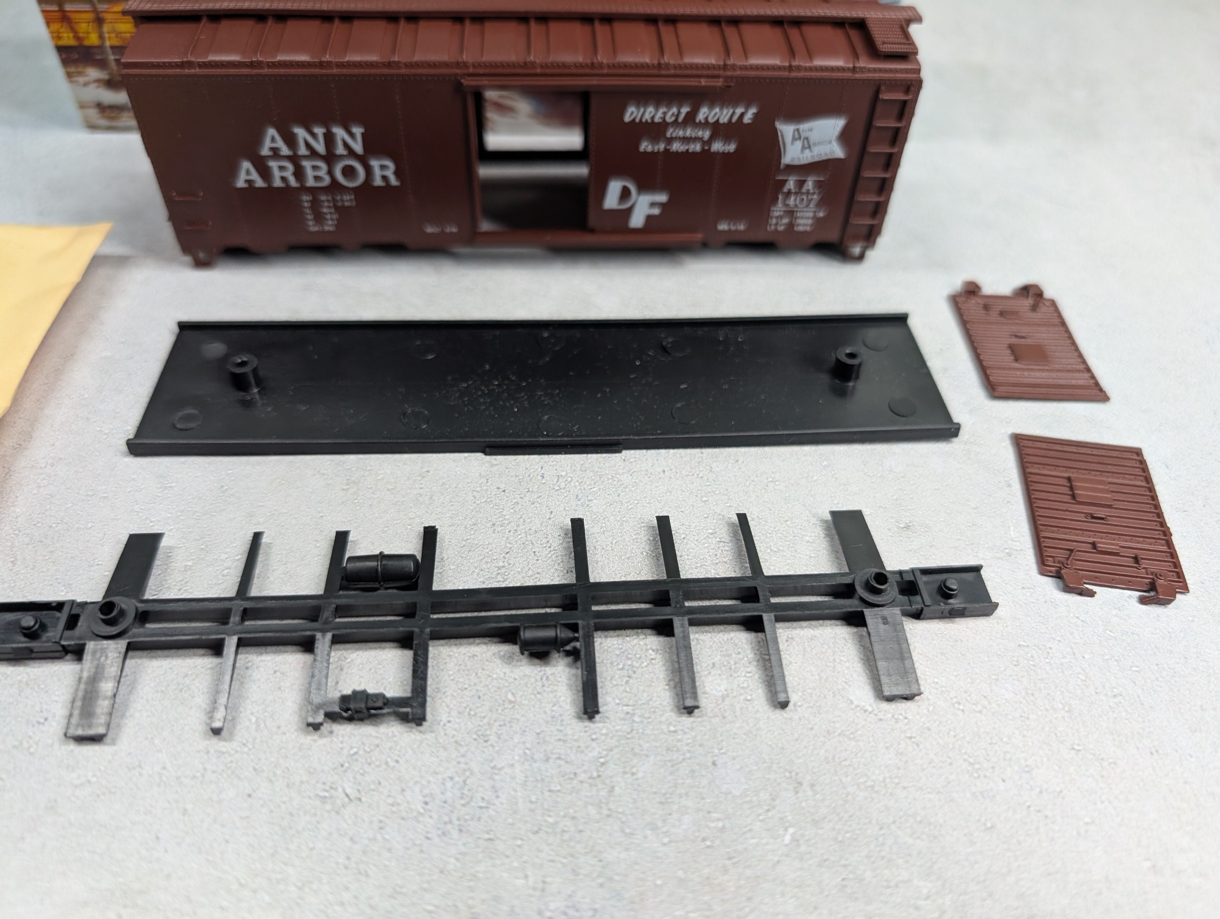 USED Athearn HO Scale 40' Steel Box Car Ann Arbor AA #1407 Bev-Bel KIT
