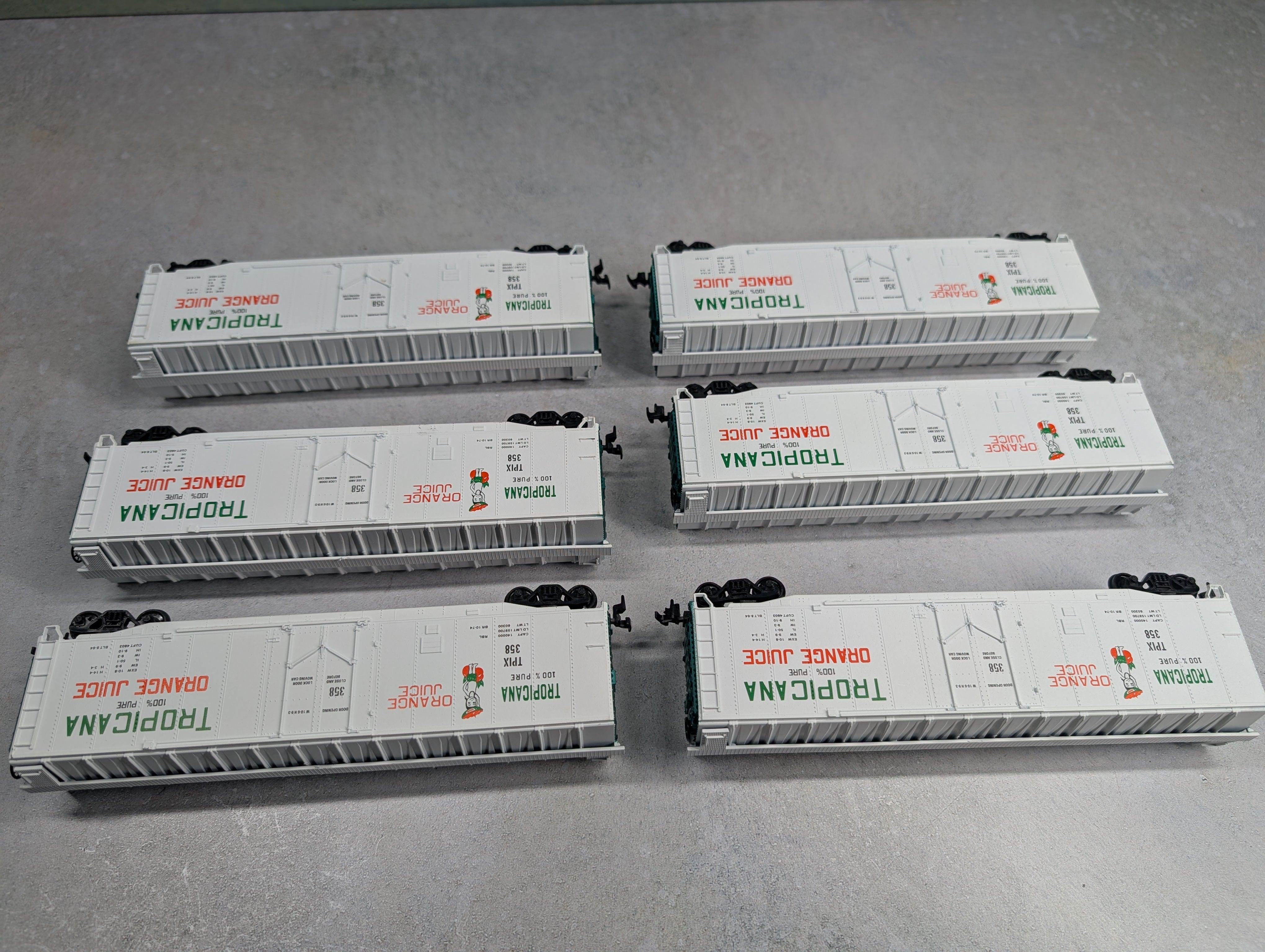 USED Athearn HO Scale 50' PD Box Car Tropicana TPIX #358 Bev-Bel (6 pcs)
